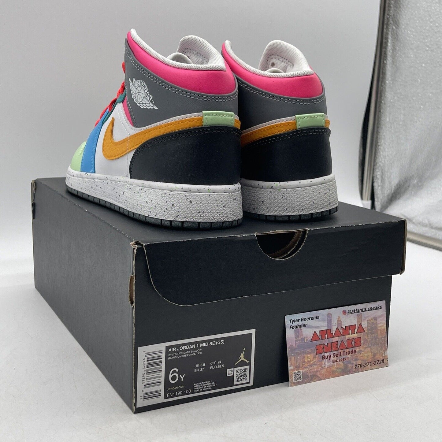 Size 6Y - Air Jordan 1 Mid SE Grade School Multi-Color Leather (FN1190-100)