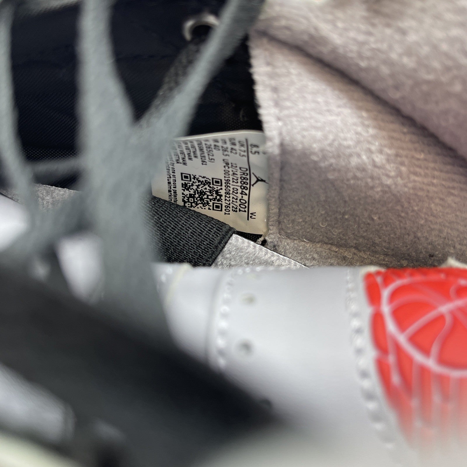 Size 8.5 - Air Jordan 2 Retro Black Cement Grey Red Leather (DR8884-001)
