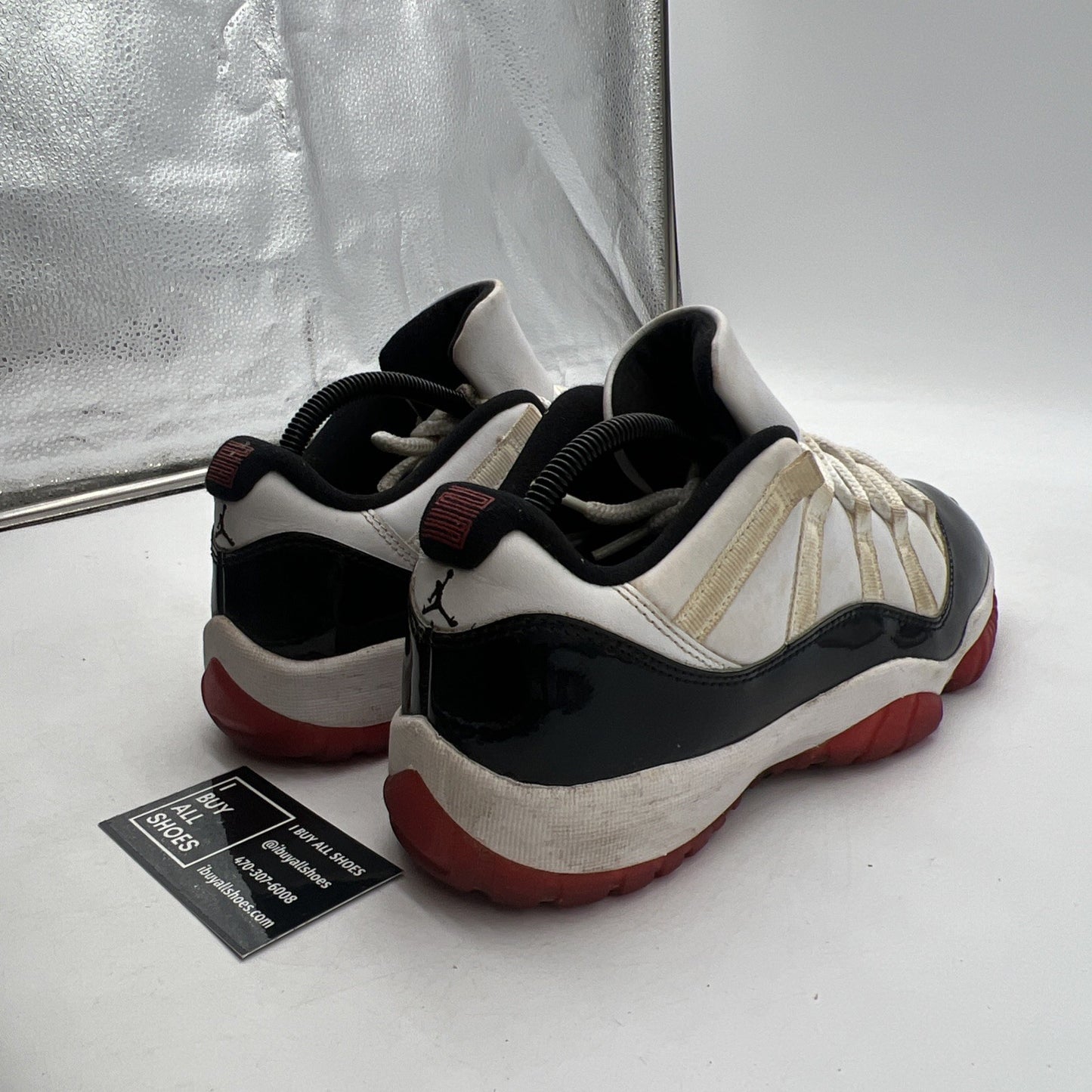 Size 9 - Air Jordan 11 Retro Low Concord-Bred (AV2187-160)
