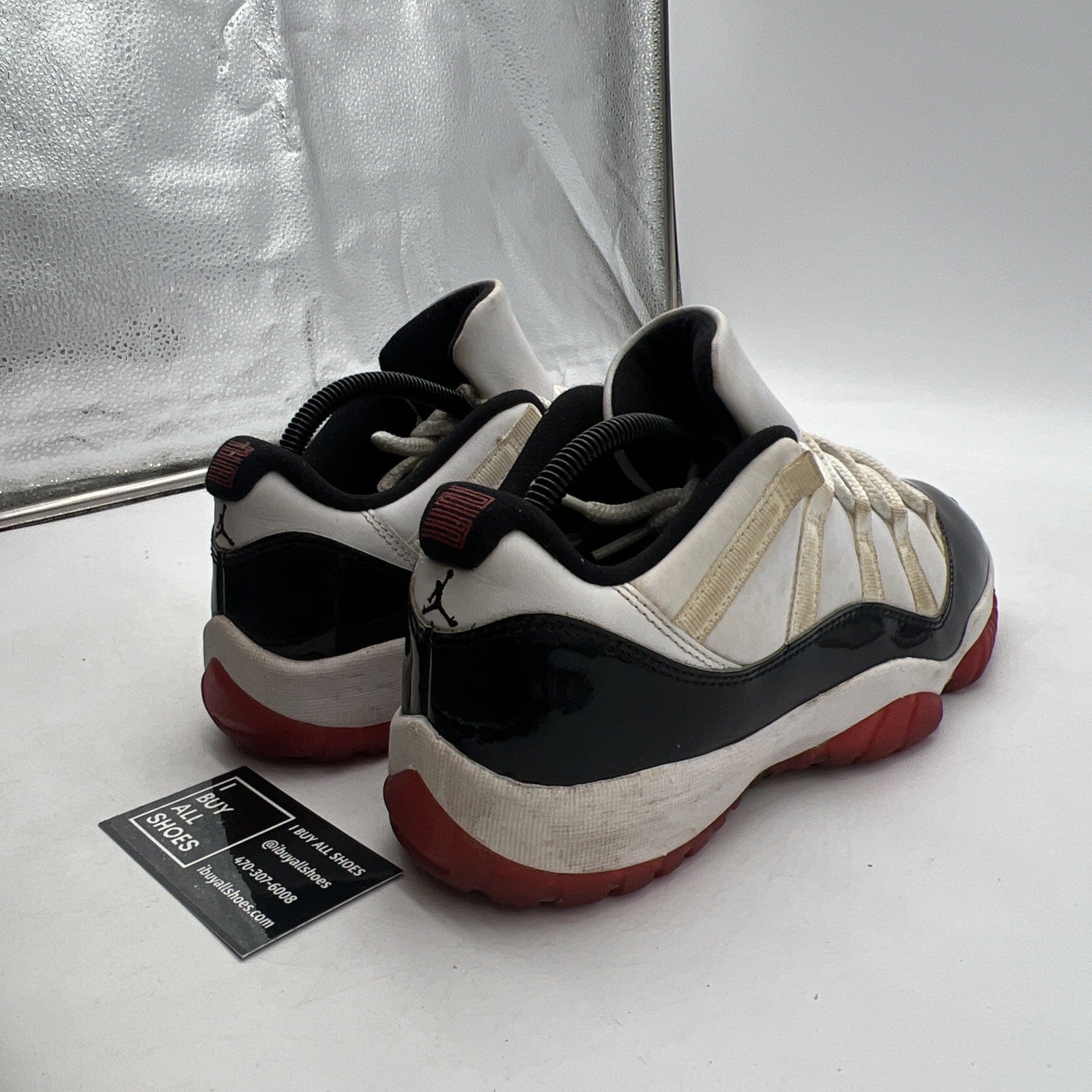 Size 9 - Air Jordan 11 Retro Low Concord-Bred (AV2187-160)