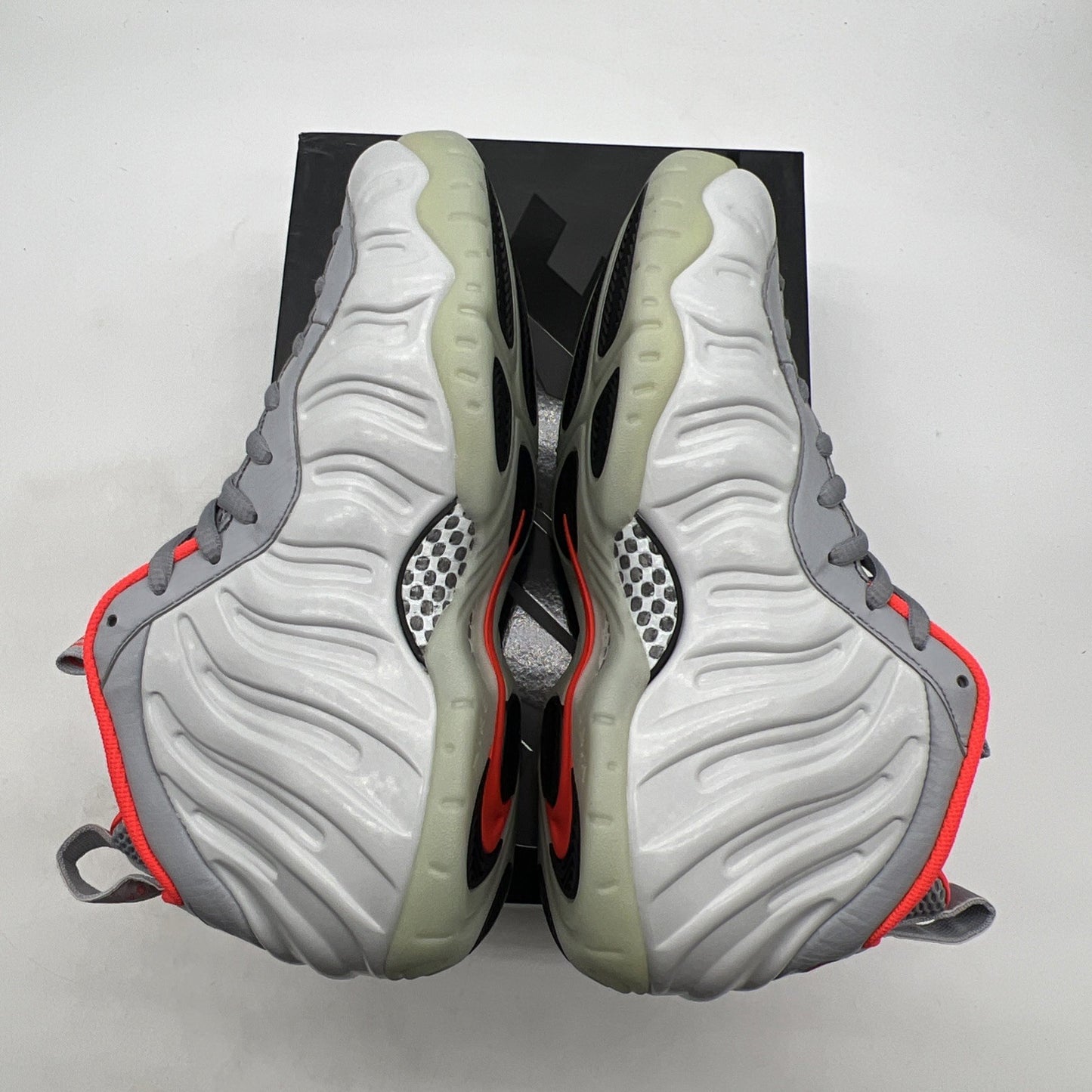Size 9.5 - Nike Air Foamposite Pro Premium Pure Platinum (616750-003)