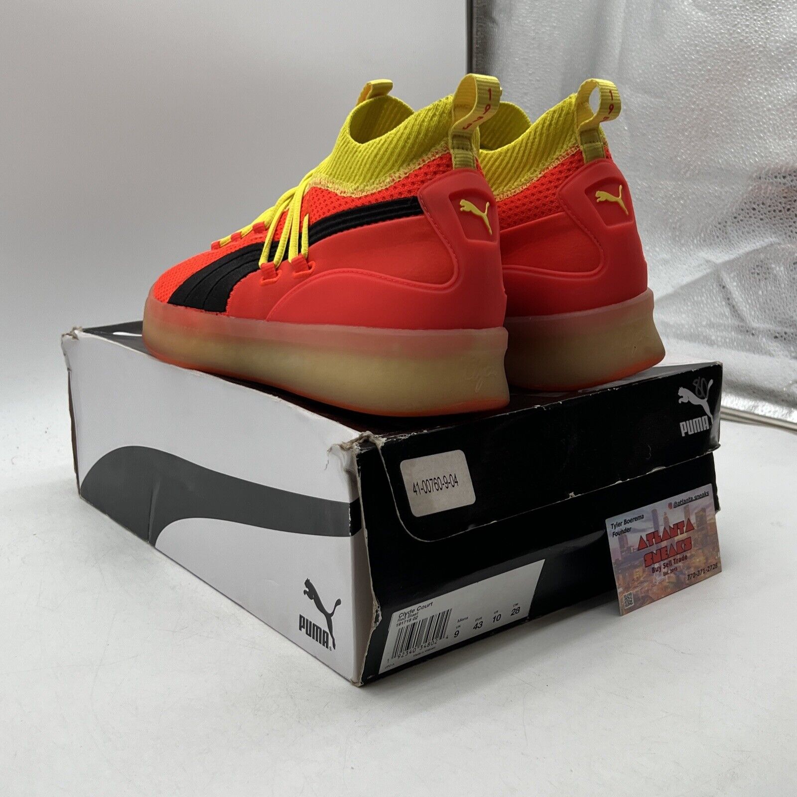 Size 10 - PUMA Clyde Court Disrupt Yellow Black (191715-02)