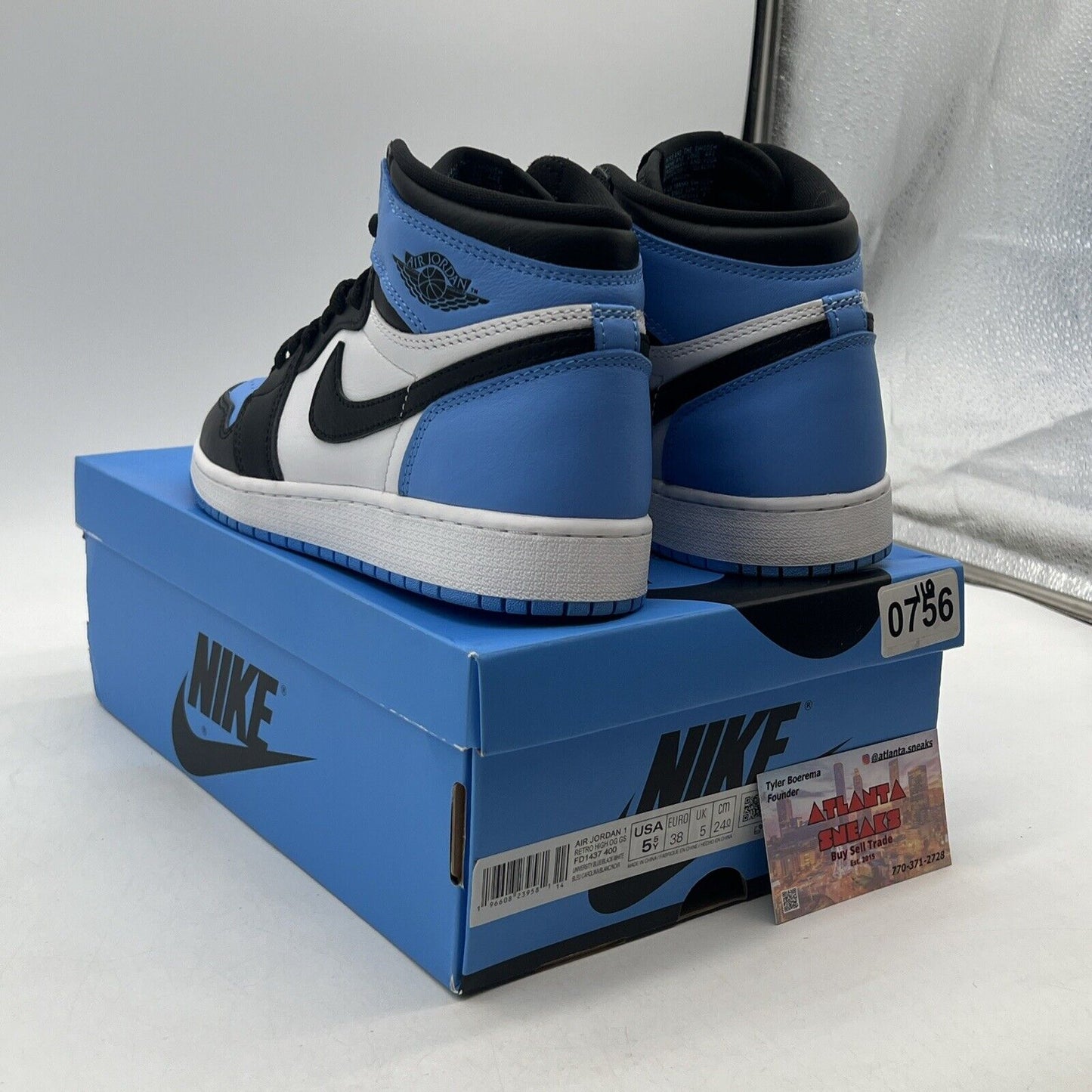 Size 5.5Y - Jordan 1 High Retro OG  University Blue /Black-White