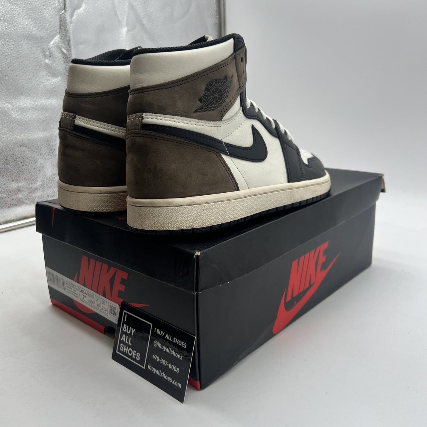 Size 7.5 - Air Jordan 1 Retro OG High Dark Mocha (555088-105)