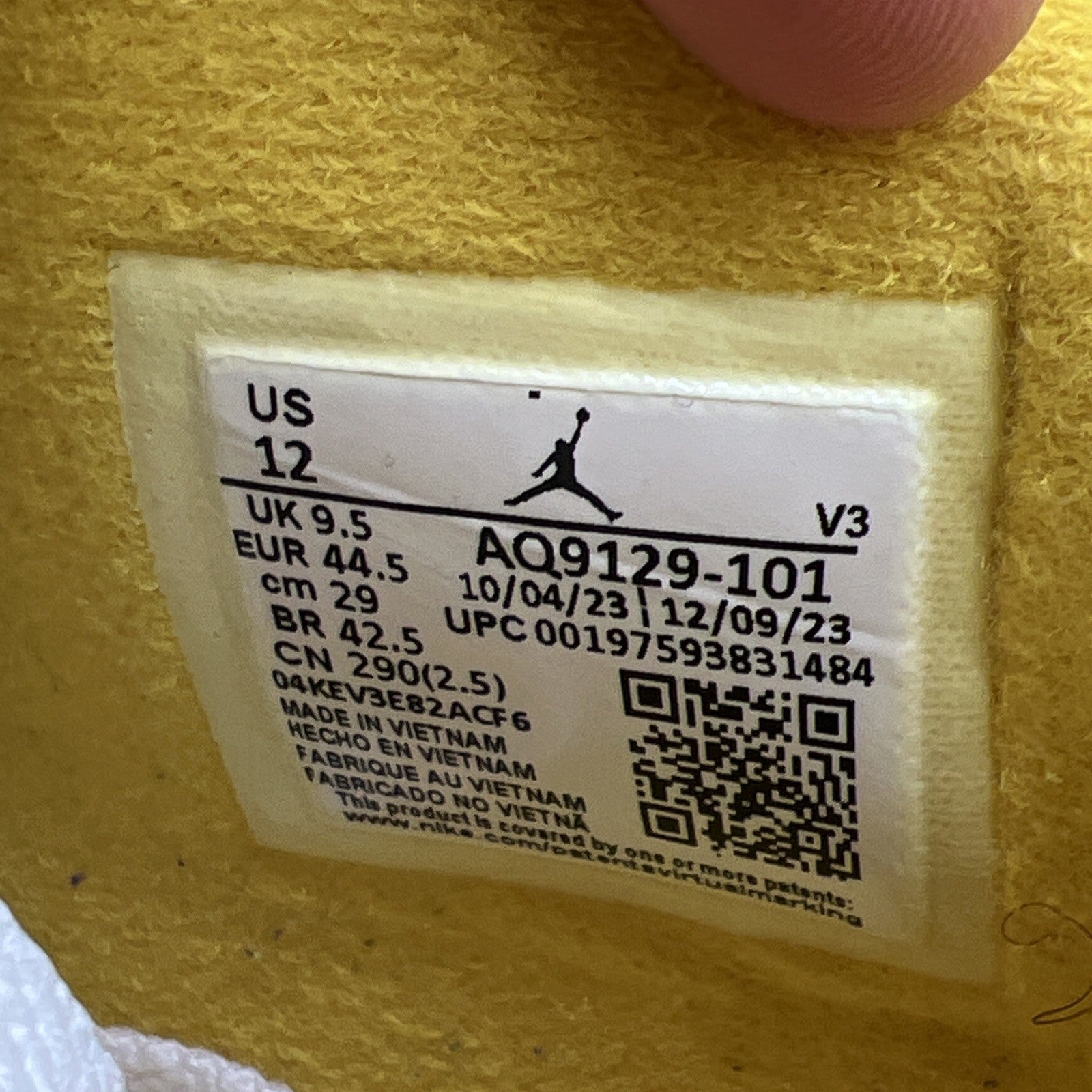 Size 12 - Air Jordan 4 Retro Vivid Sulfur W (AQ9129-101)