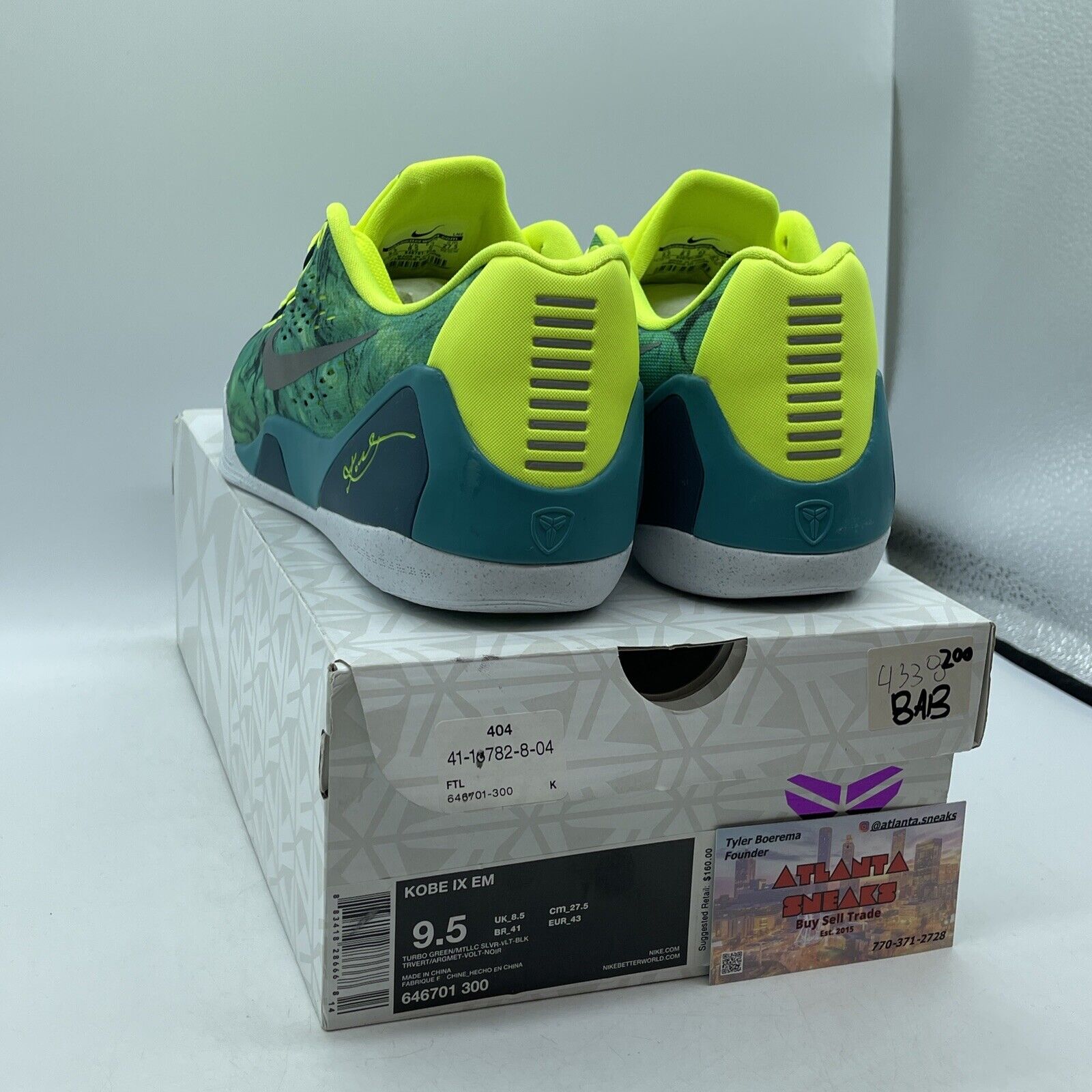 Size 9.5 - Nike Kobe 9 EM Easter Green Silver. Suede leather (646701-300)