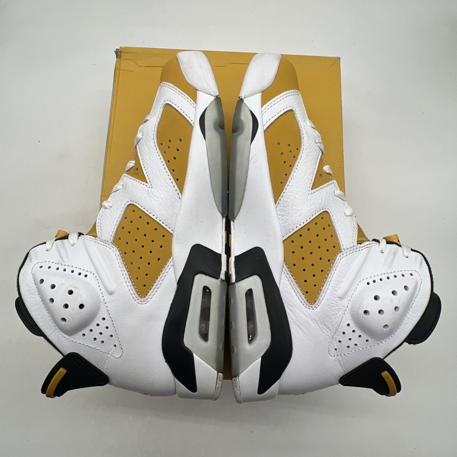 Size 10 - Air Jordan 6 Retro Yellow Ochre (CT8529-170)