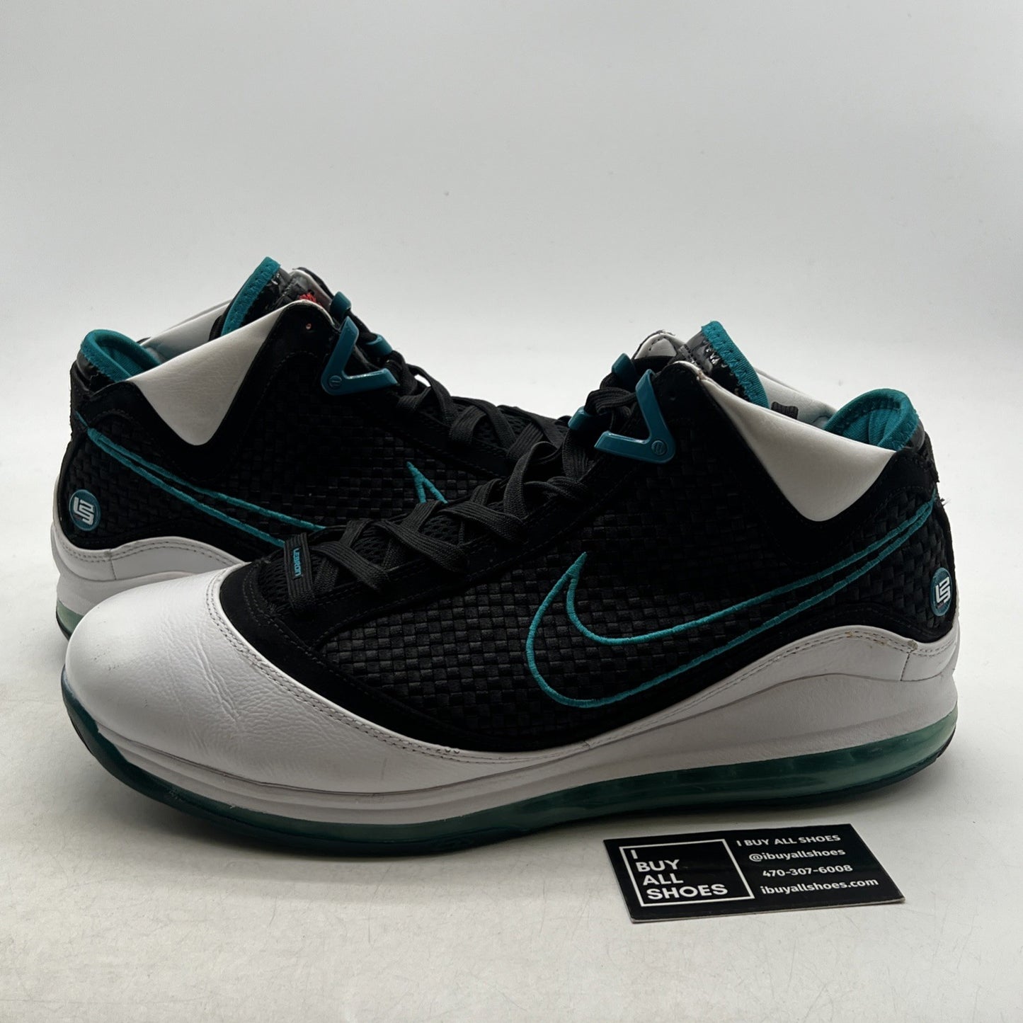 Size 14 - Nike Air Max LeBron 7 Retro QS 2019 Red Carpet (CU5133-100)