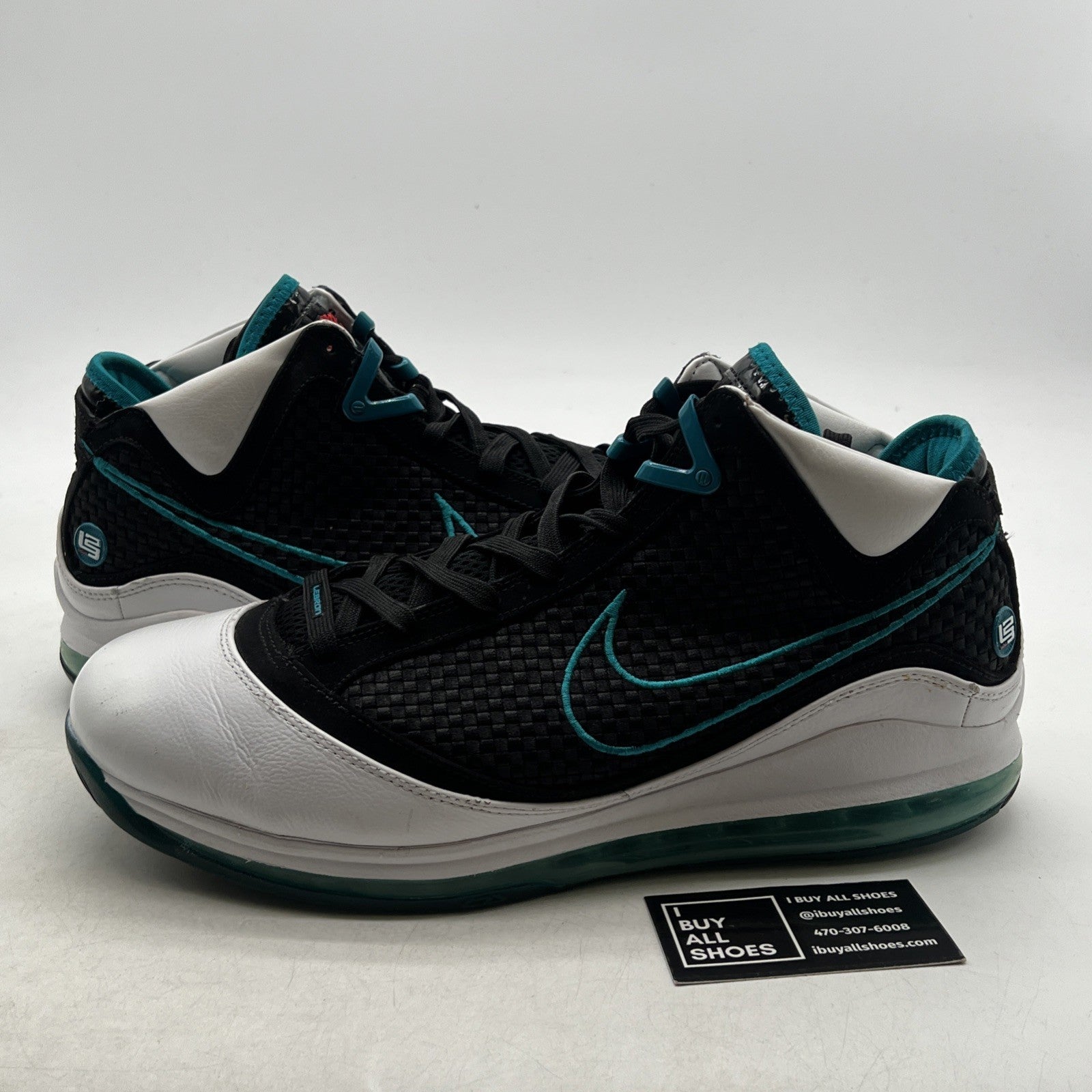 Size 14 - Nike Air Max LeBron 7 Retro QS 2019 Red Carpet (CU5133-100)