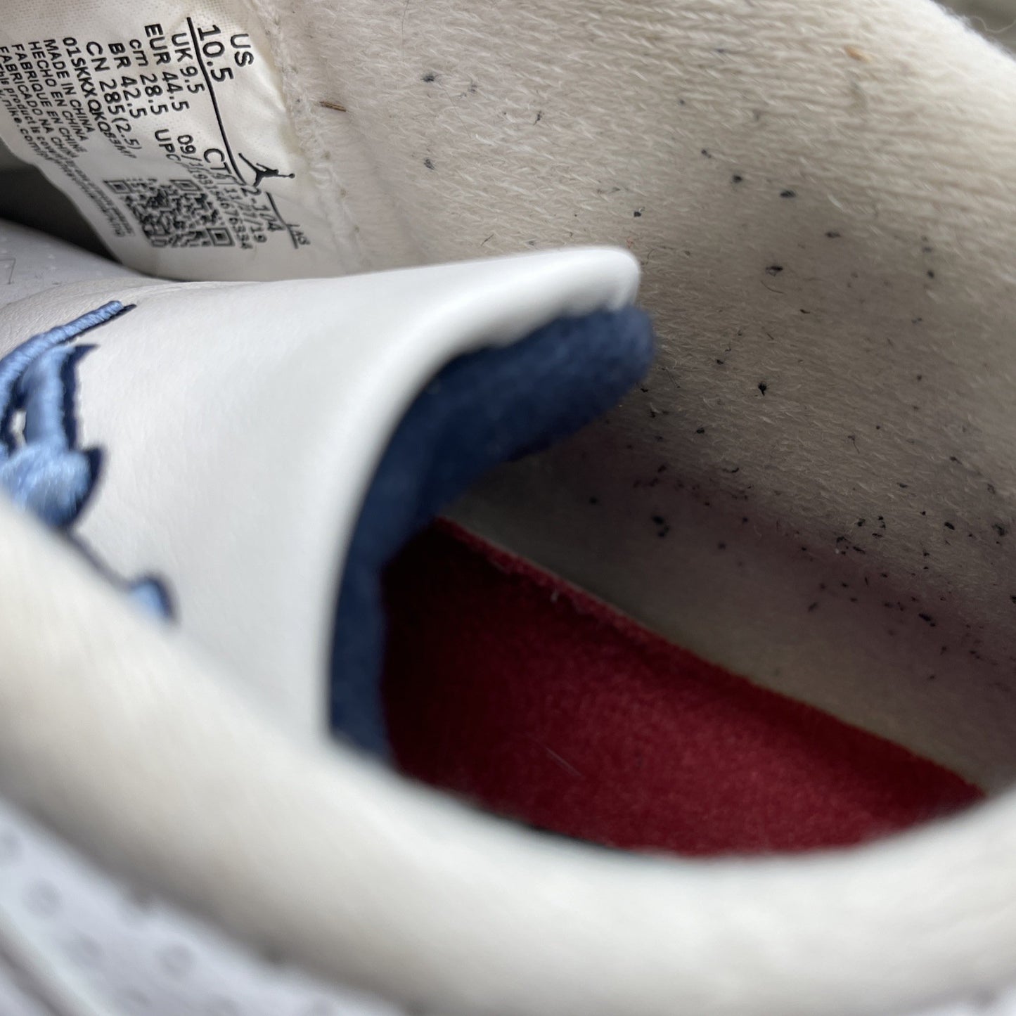 Size 10.5 - Jordan 3 Retro Mid UNC White Grey Blue Suede Leather (CT8532-104)