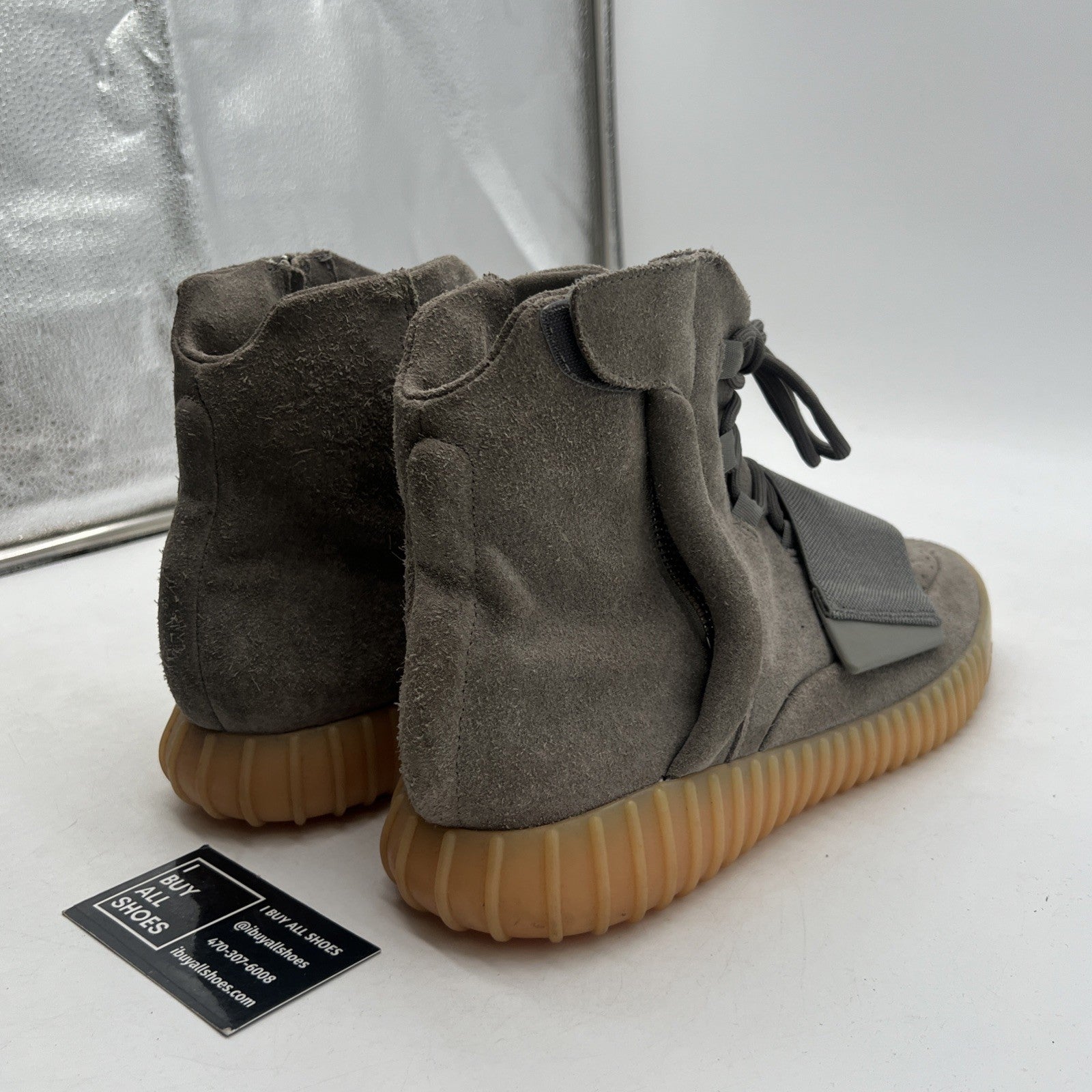 Size 9.5 - adidas Yeezy Boost 750 Grey Gum (BB1840)