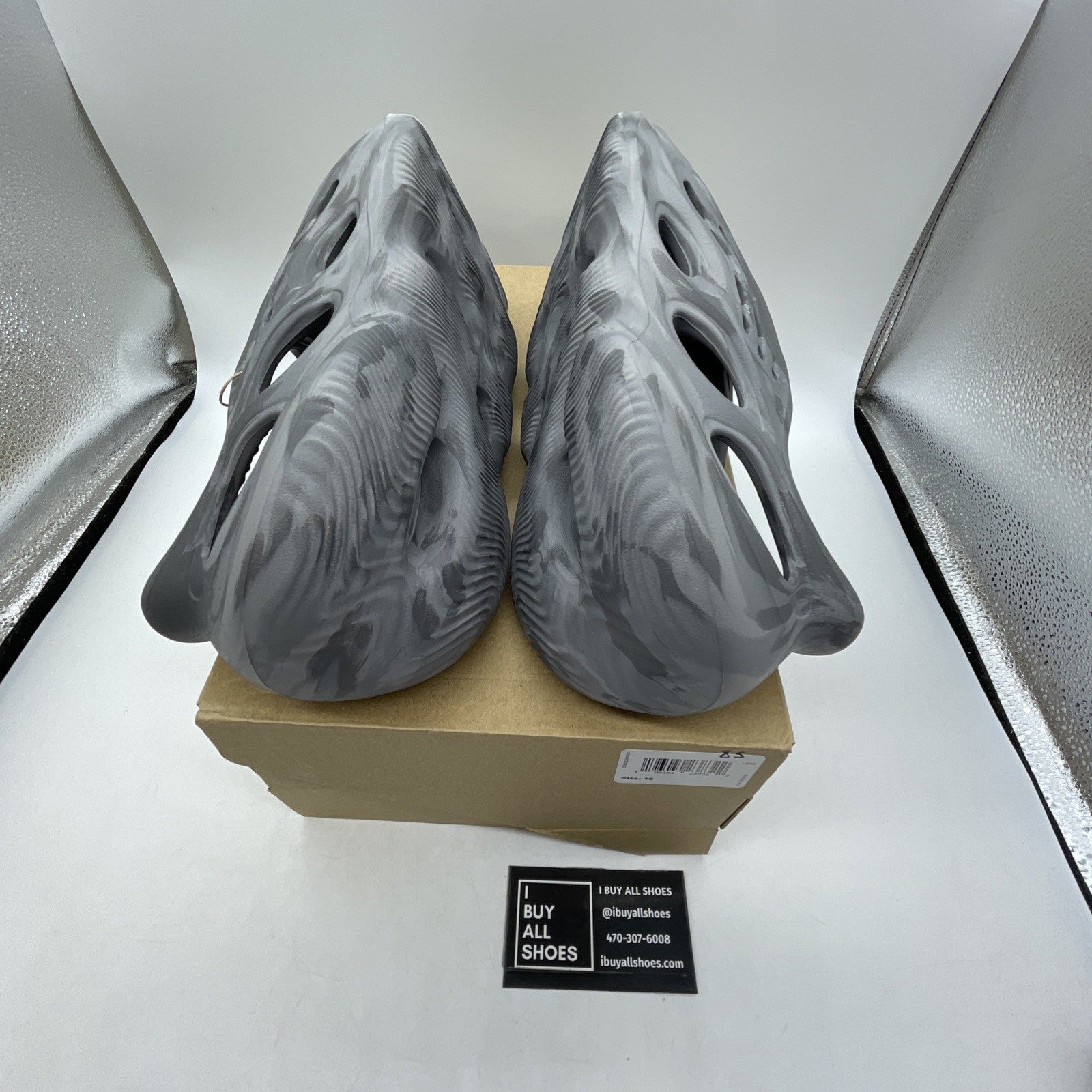 Size 10 - adidas Yeezy Foam RNNR MXT Moon Gray (IE4931)