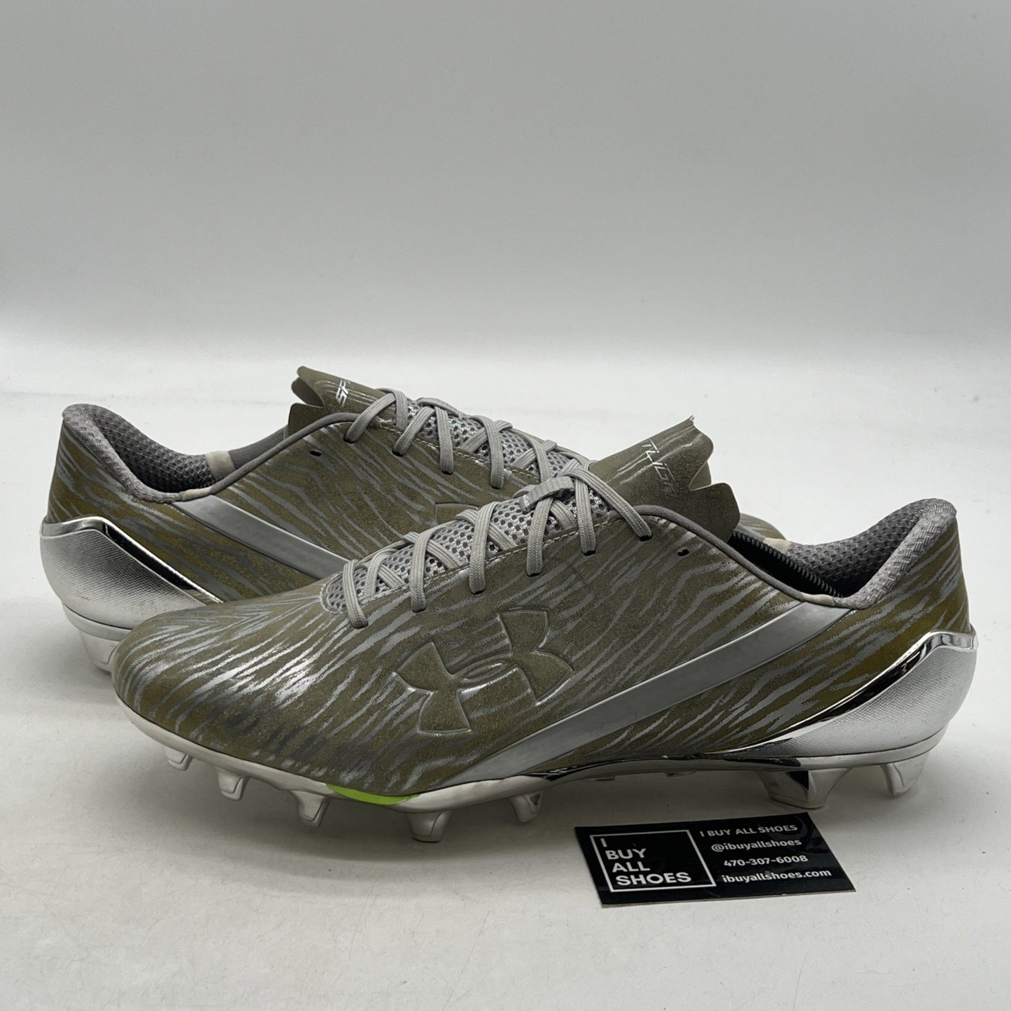 Size 14 - Under Armour UA Spotlight Silver Football Cleats Spikes (1280533-210)