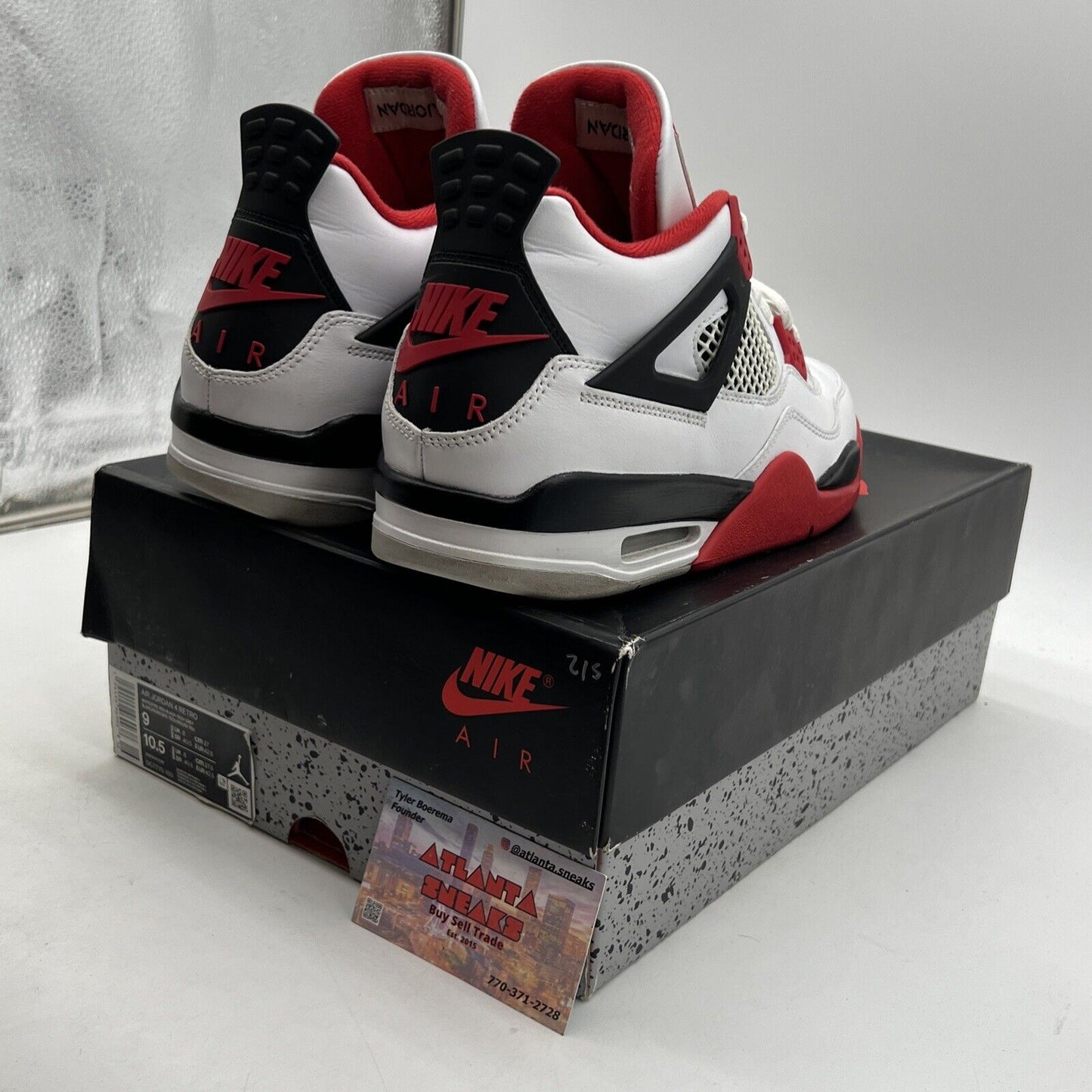 Size 9 - Jordan 4 Retro OG Mid Fire Red (DC7770-160)