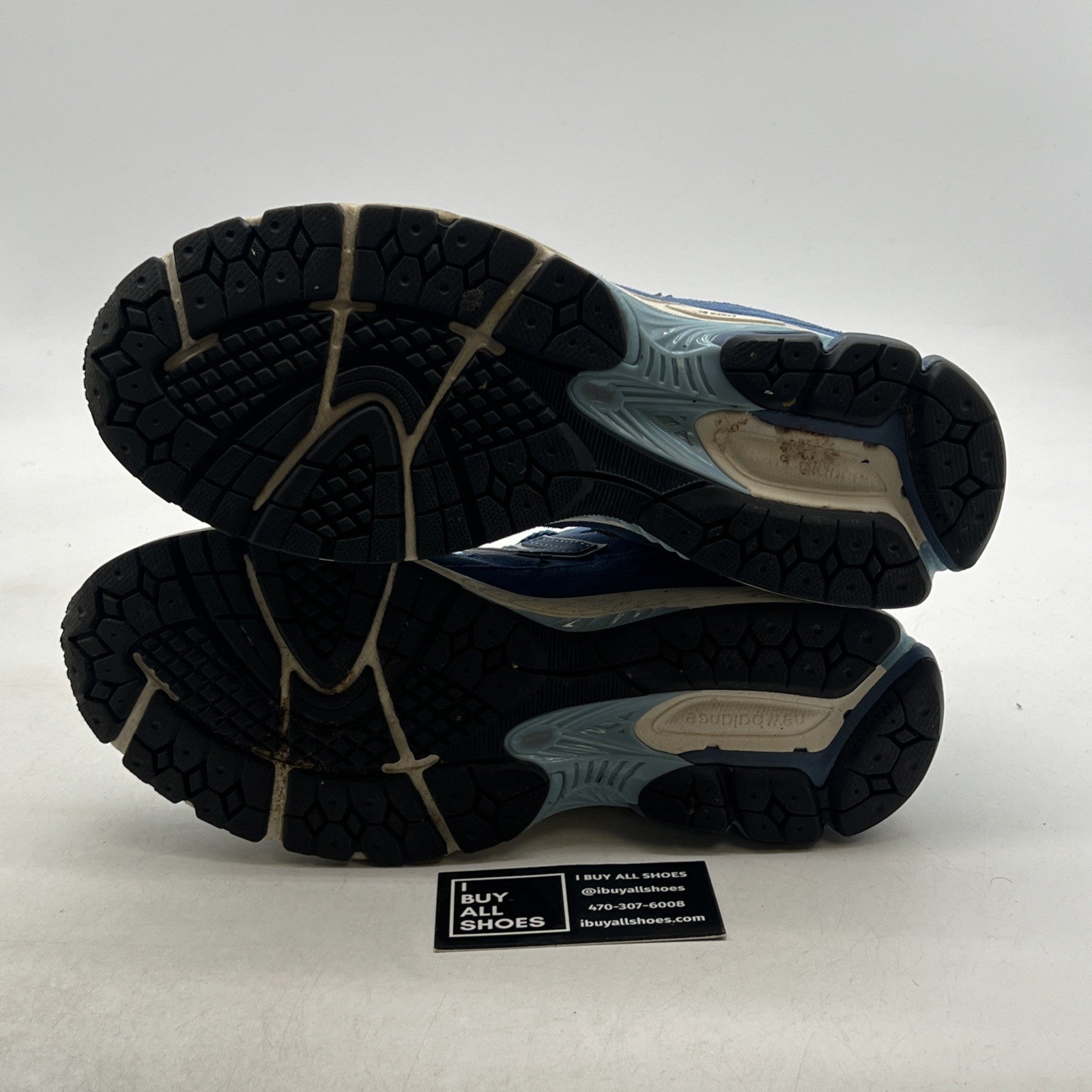 Size 9 - New Balance 2002R Agate (M2002RFE)