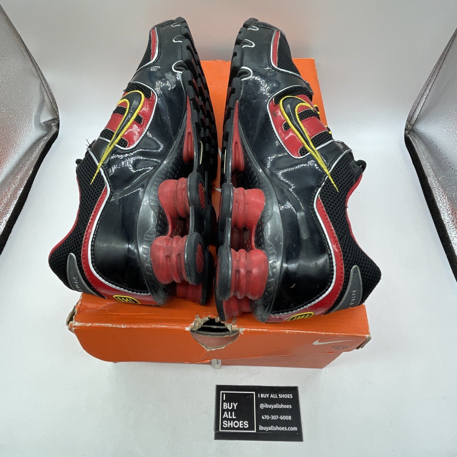 Size 11 - Nike Shox Black Gum (309354-002)