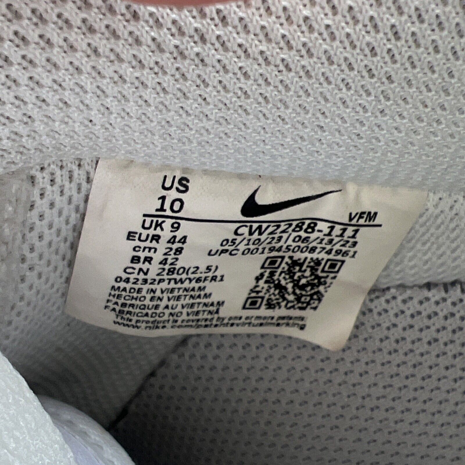 Size 10 - Nike Air Force 1 '07 Low Triple White (CW2288-111)