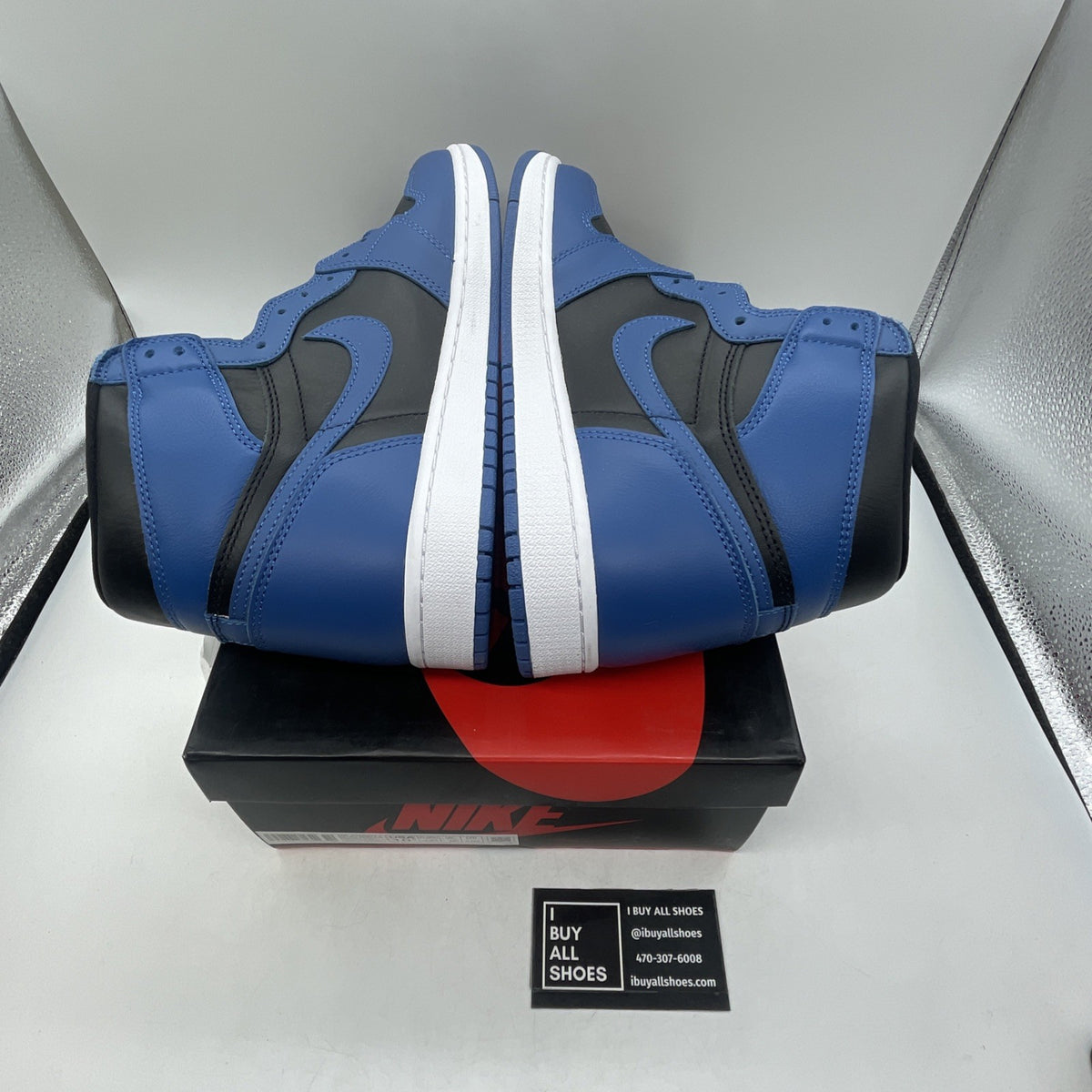 Size 10.5 - Air Jordan 1 Retro OG High Dark Marina Blue (555088-404)