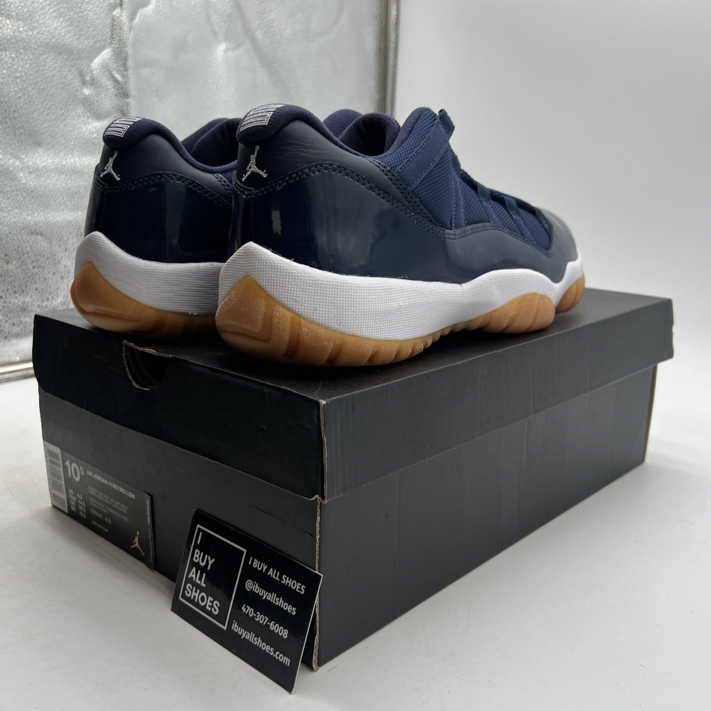 Size 10.5 - Air Jordan 11 Retro Low Navy Gum (528895-405)