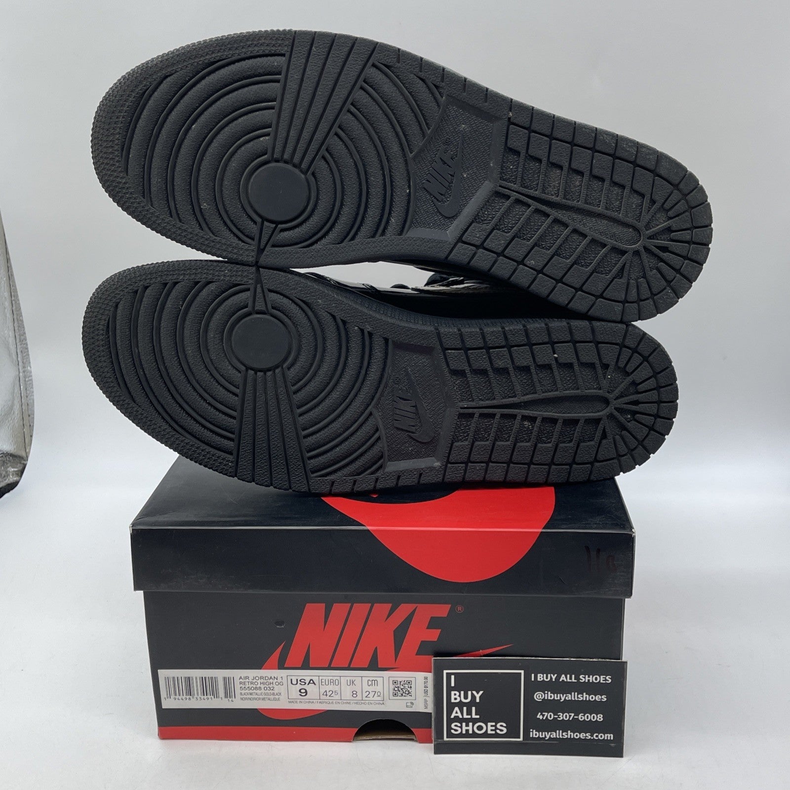 Size 9 - Jordan 1 Black Metallic Gold Leather (555088-032)