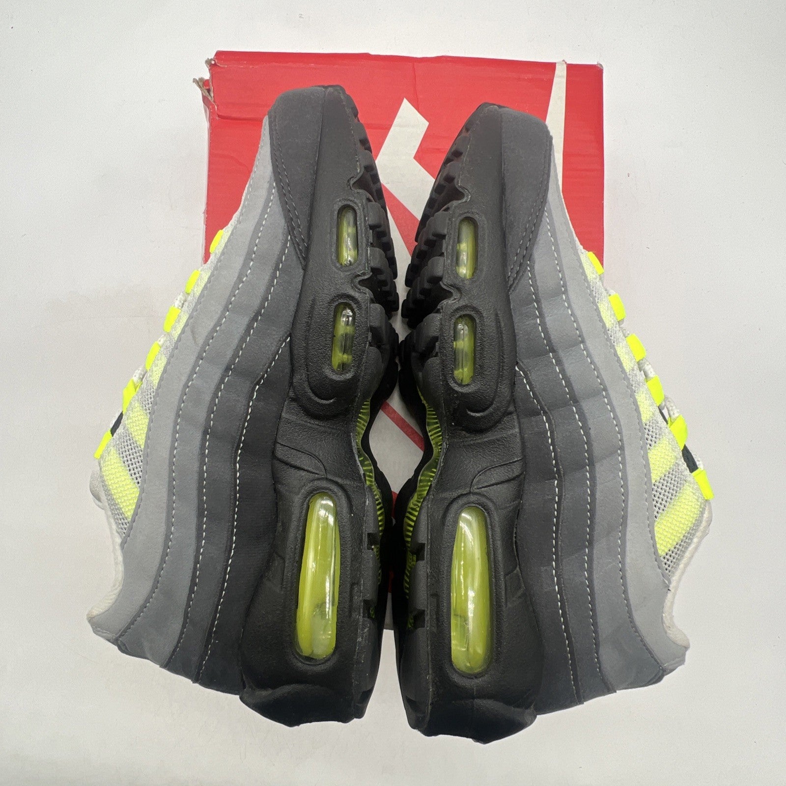 Size 5.5Y - Nike Air Max 95 OG 2020 Neon (CZ0910-001)