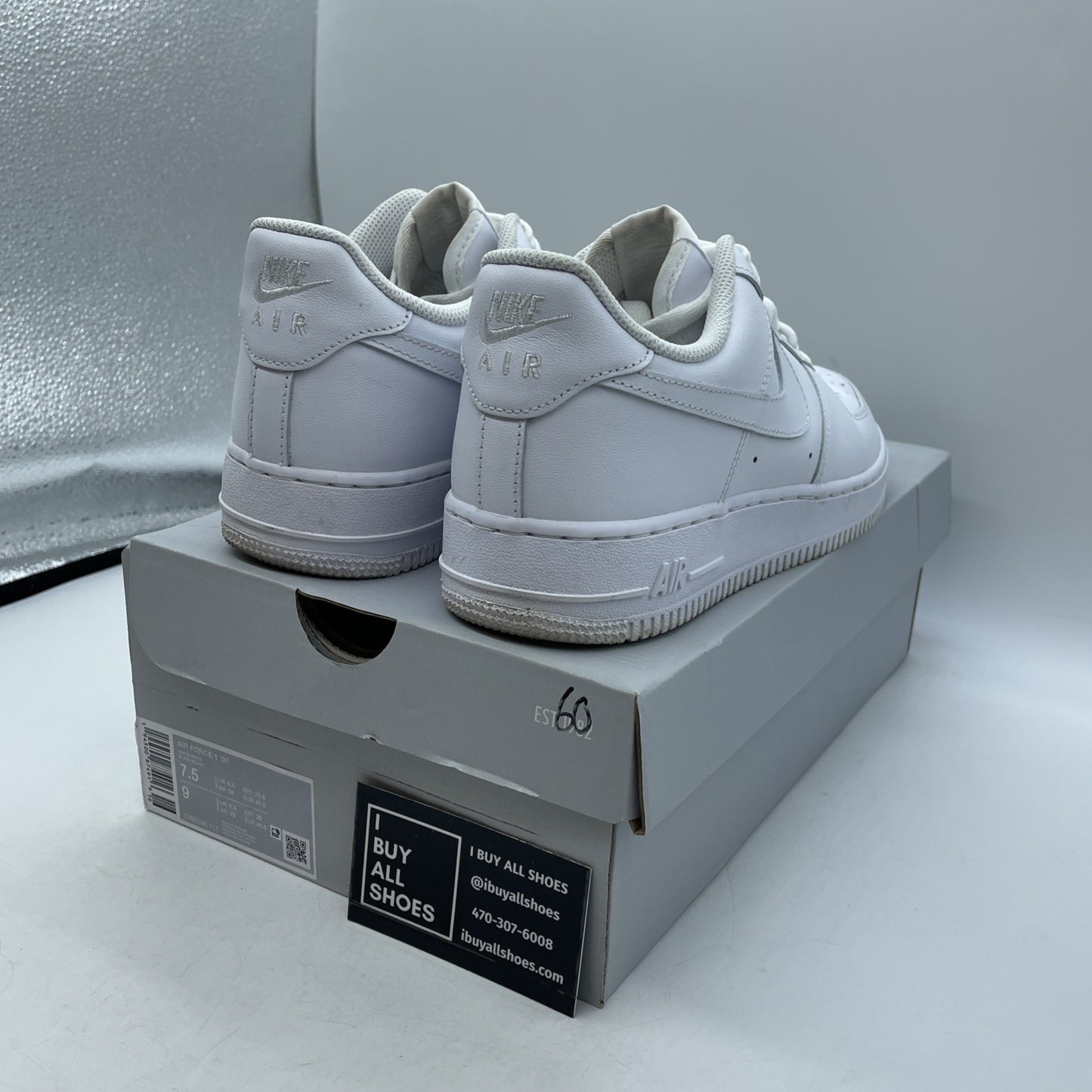 Size 7.5 - Nike Air Force 1 '07 Low Triple White Leather (CW2288-111)