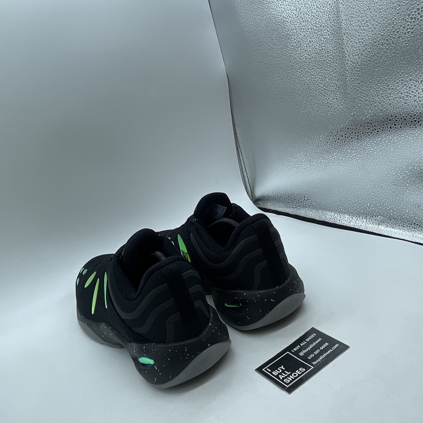 Size 12 - 741 Performance Rover Black moon