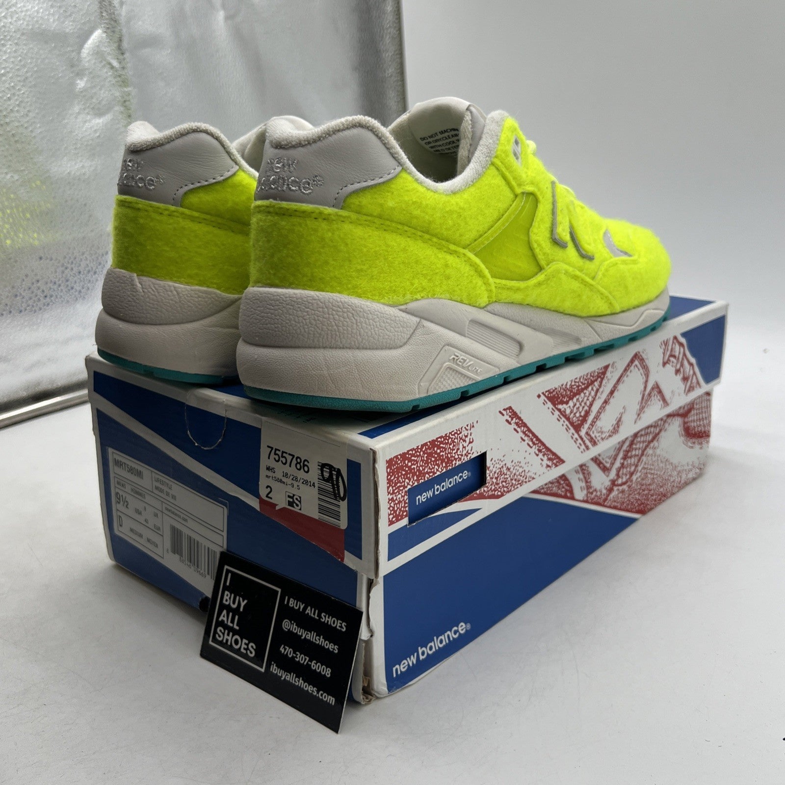 Size 9.5 - New Balance Mita x 580 Battle of The Surfaces (MRT580MI)