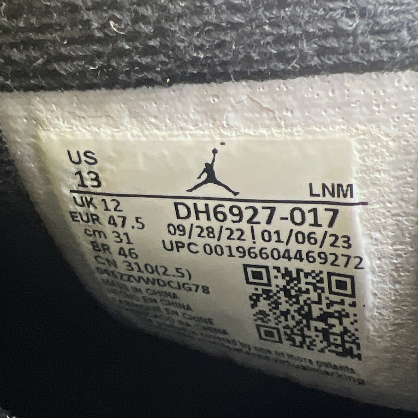 Size 13 - Air Jordan 4 Retro Mid Thunder (DH6927-017)