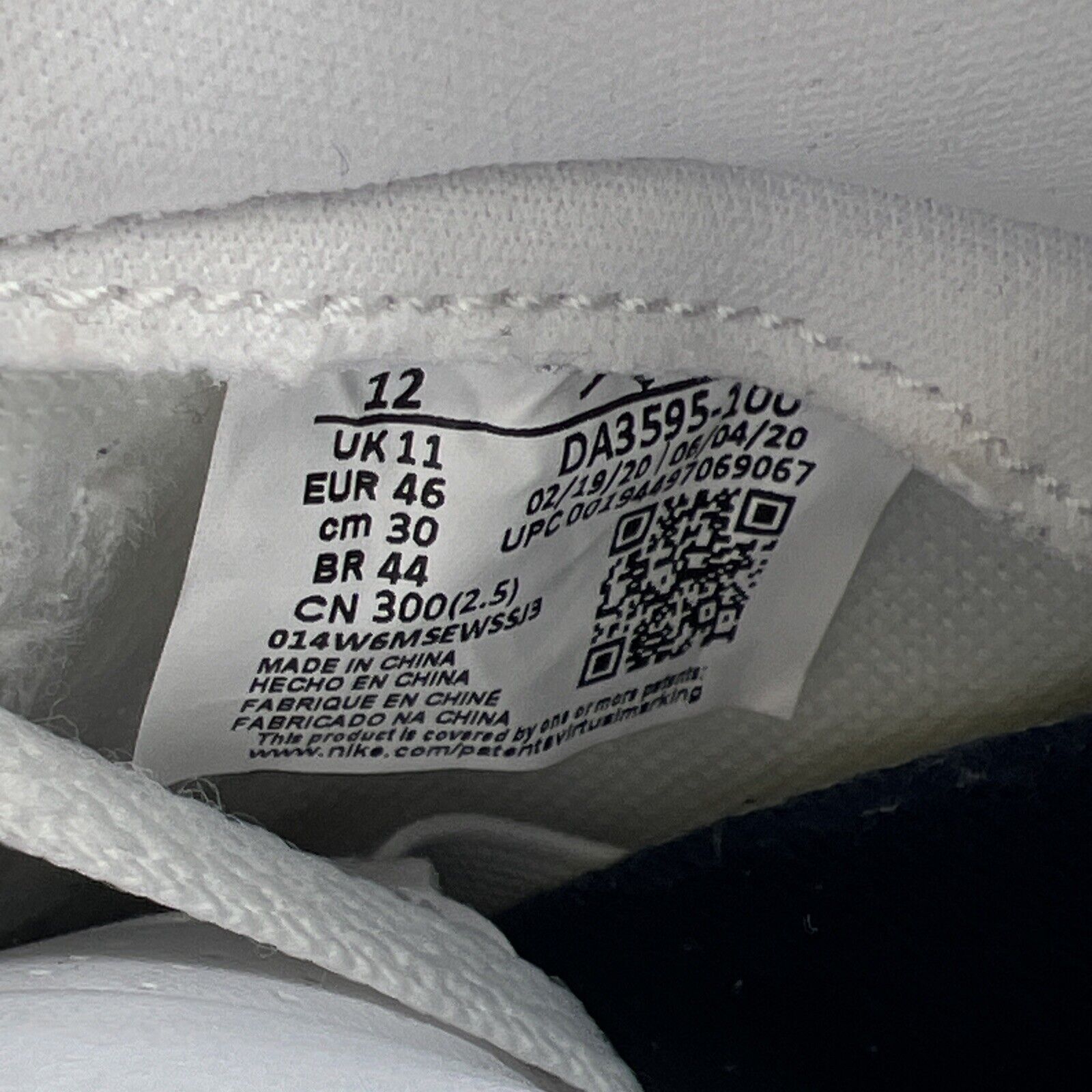 Size 12 - Jordan 3 Retro SP x Fragment Design Mid White Black (DA3595-100)