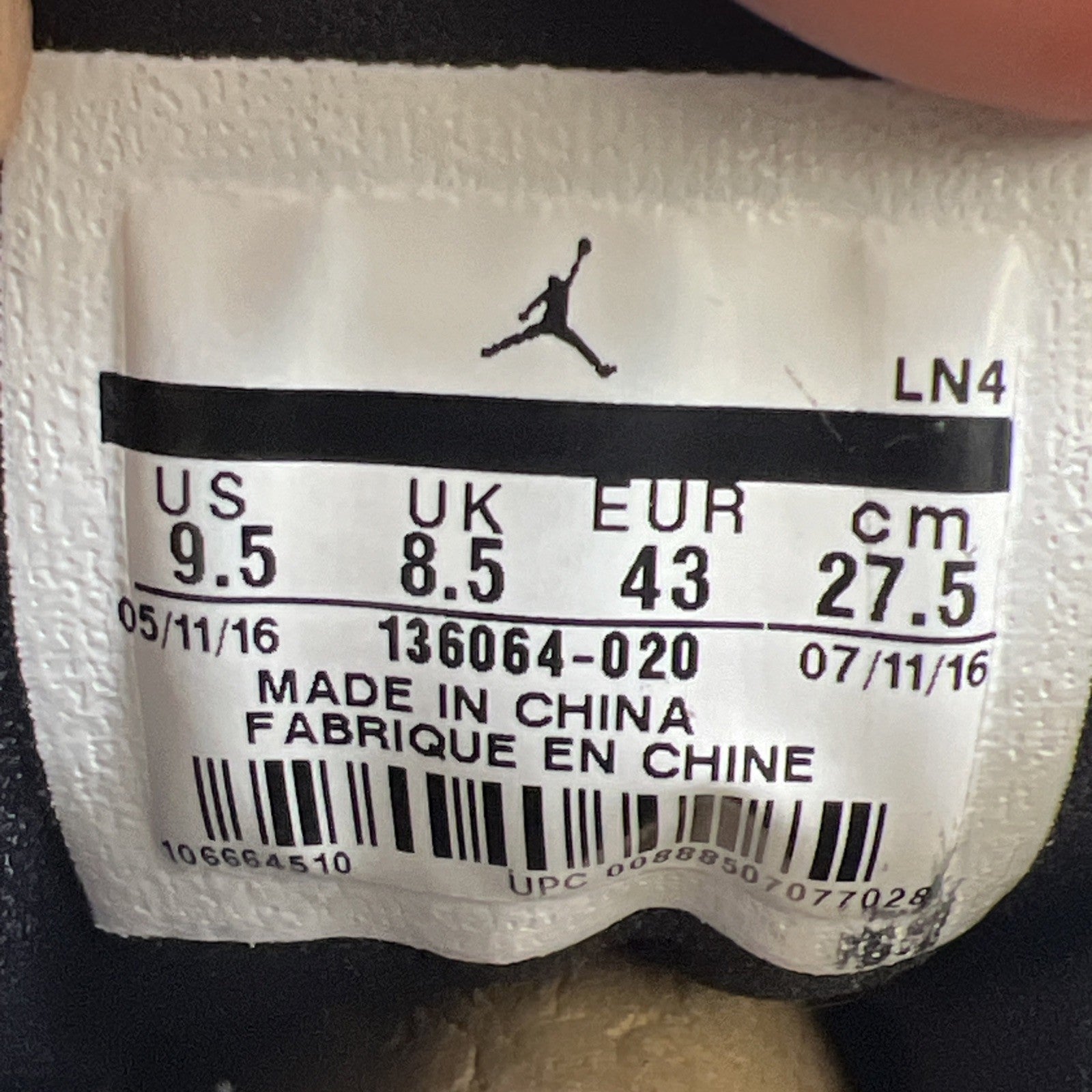 Size 9.5 - Air Jordan 3 Retro Cyber Monday (136064-020)