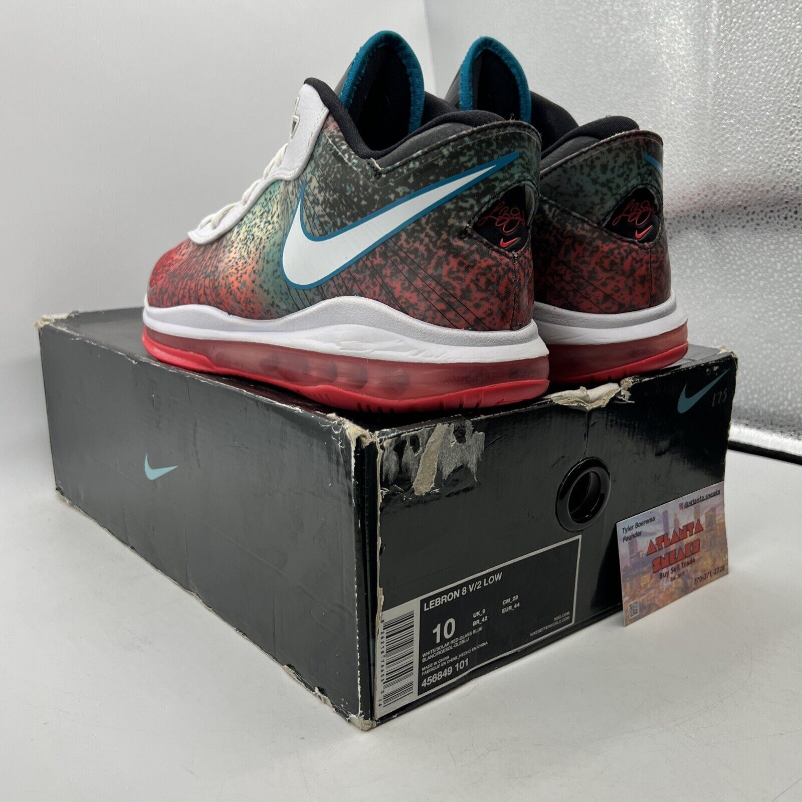 Size 10 - Nike Lebron 8 V/2 2011 Low Miami Night Blue Green Red White 456849-101