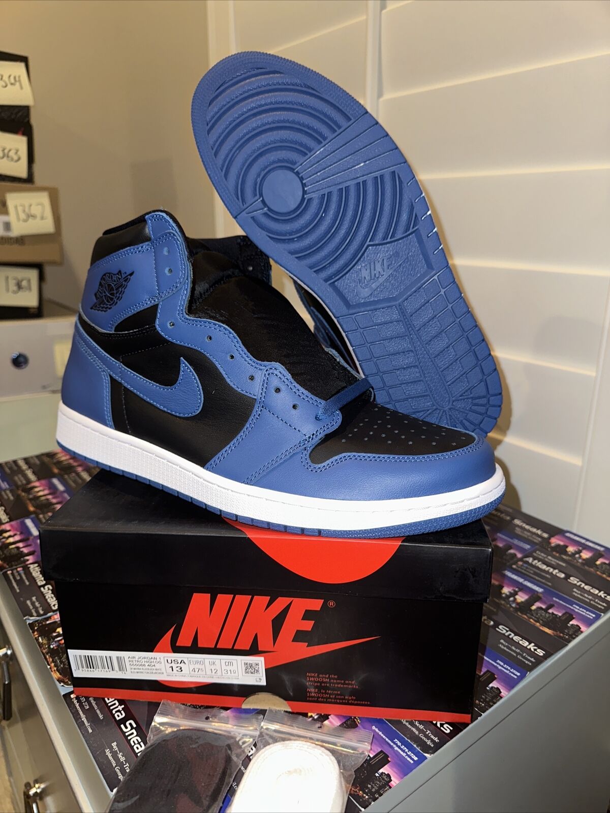 DS Air Jordan 1 Retro High OG Dark Marina Blue - 555088-404 - Size 13