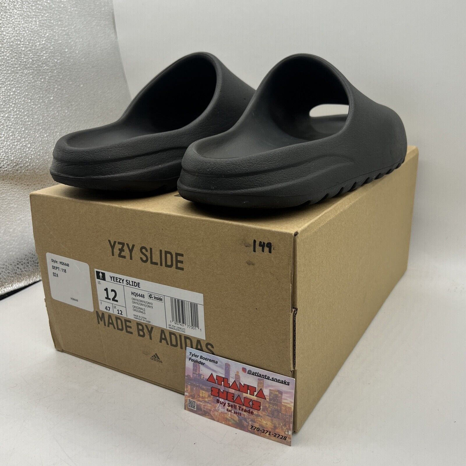 YEEZY SLIDE ONYX HQ6448 MENS SIZE 12 (HQ6448)