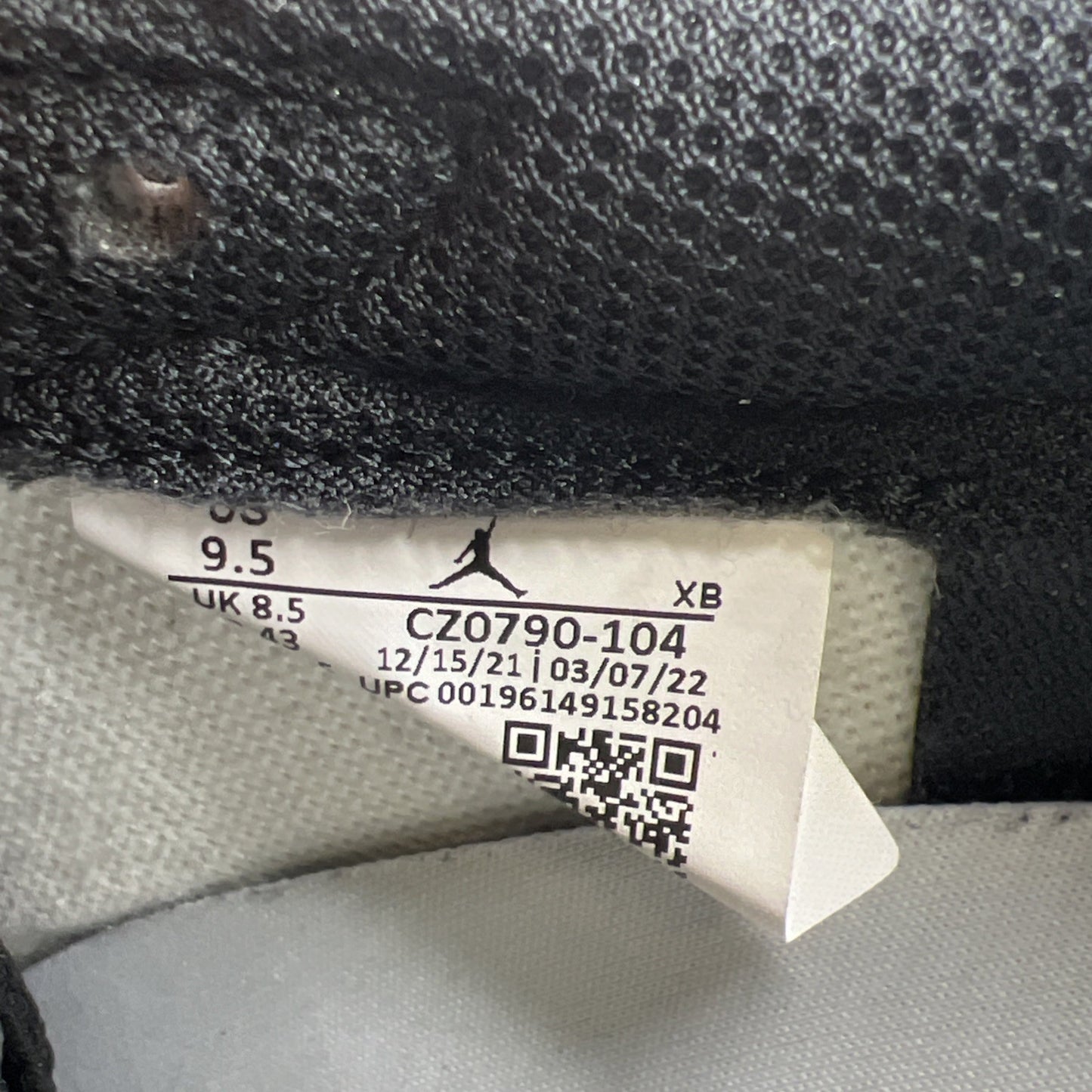 Size 9.5 - Air Jordan 1 Retro OG Low UNC (CZ0790-104)