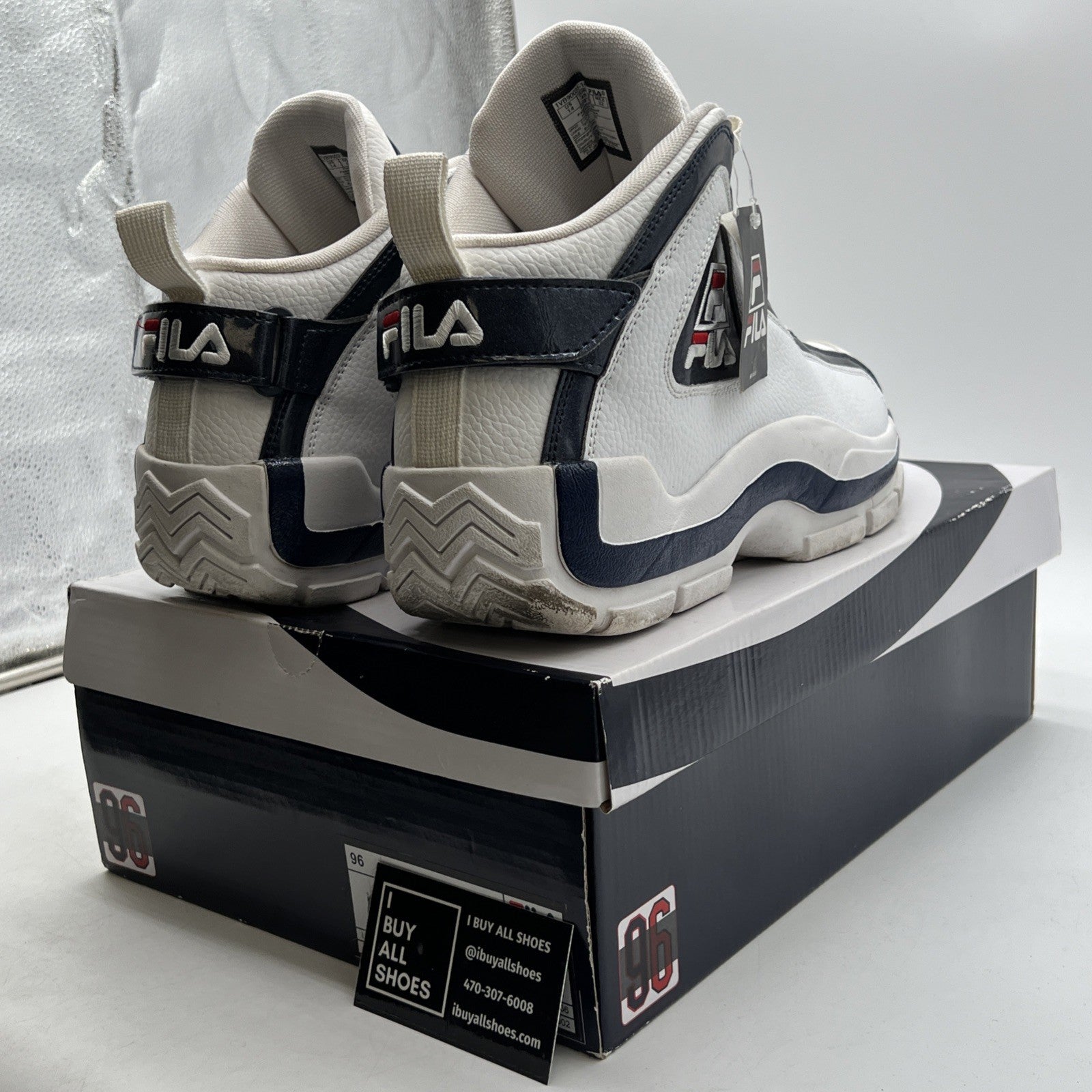 Size 14 - FILA GRANT HILL 2 II WHITE NAVY BLUE RED