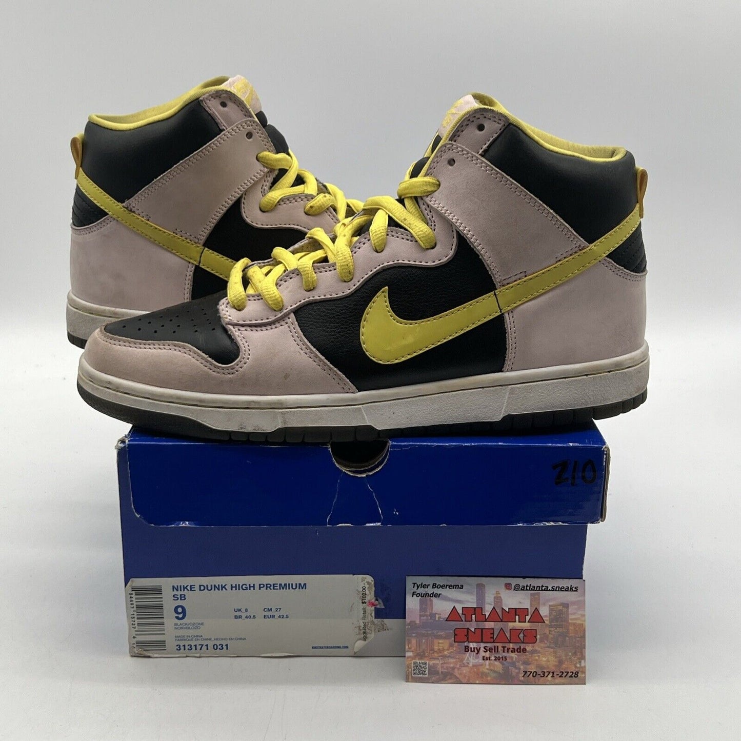 Size 9 - Nike Dunk Premium Sb High Miss Piggy Yellow Black Leather (313171-031)