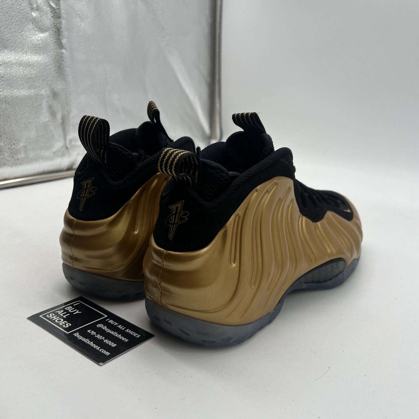 Size 9.5 - Nike Air Foamposite One Metallic Gold (314996-700)