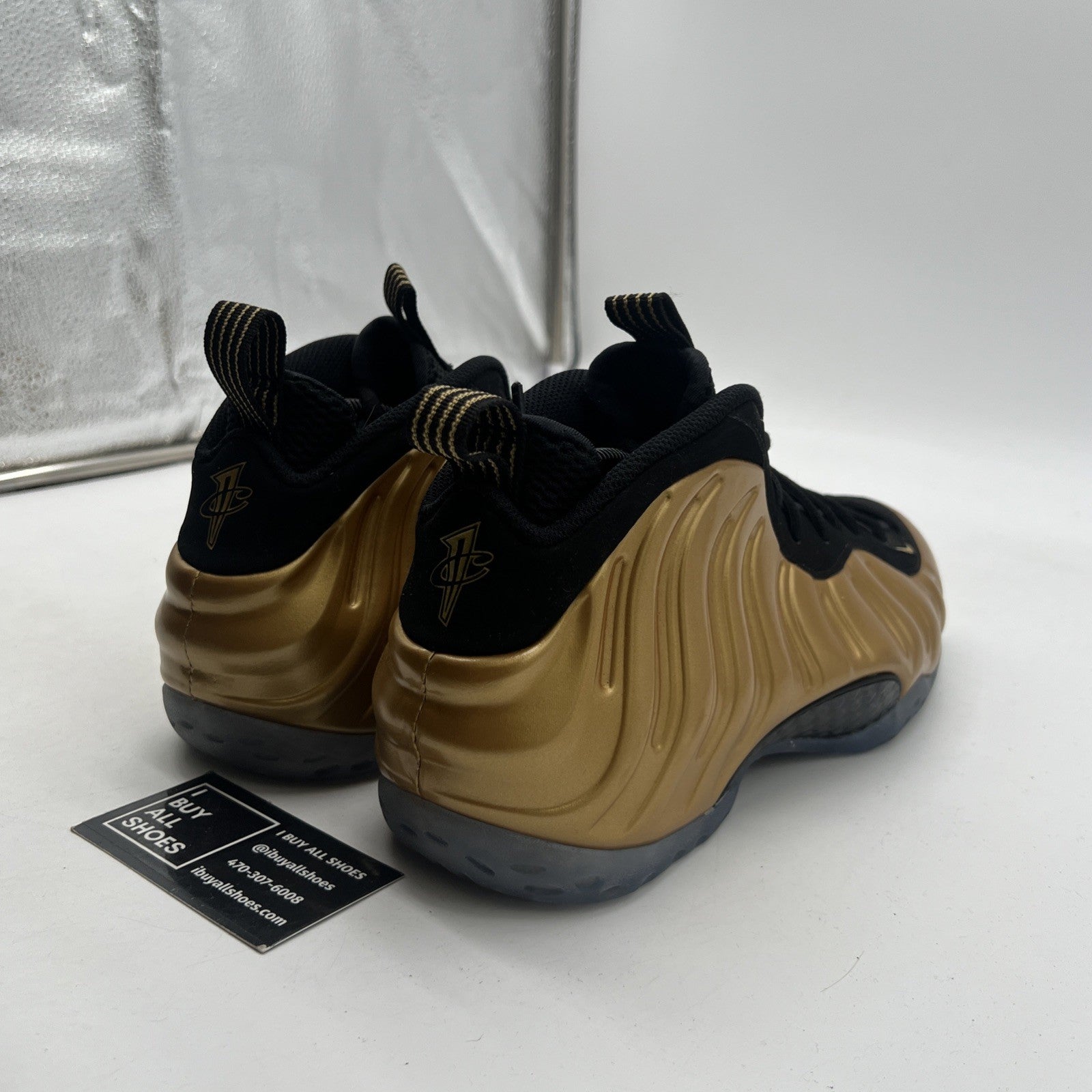 Size 9.5 - Nike Air Foamposite One Metallic Gold (314996-700)
