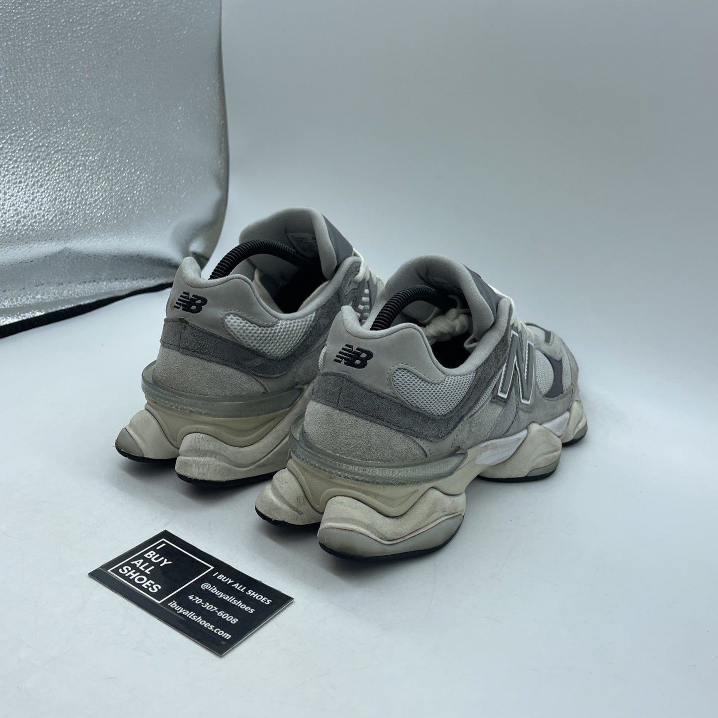 Size 9 - New Balance 9060 Raincloud (U9060GRY)