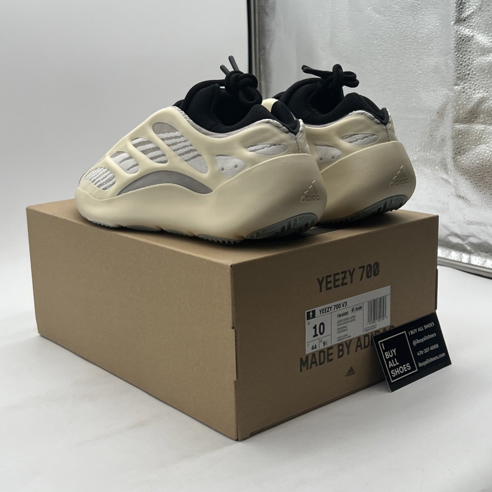 Size 10 - adidas Yeezy Boost 700 V3 Azael (FW4980)