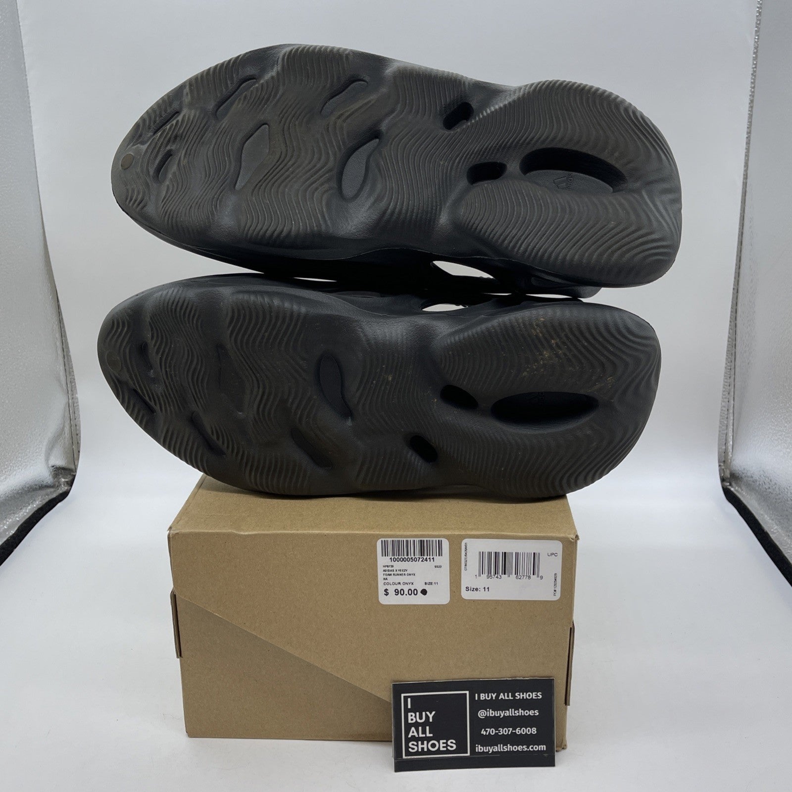 Size 11 - adidas Yeezy Foam Runner RNNR Onyx Black Rubber (HP8739)