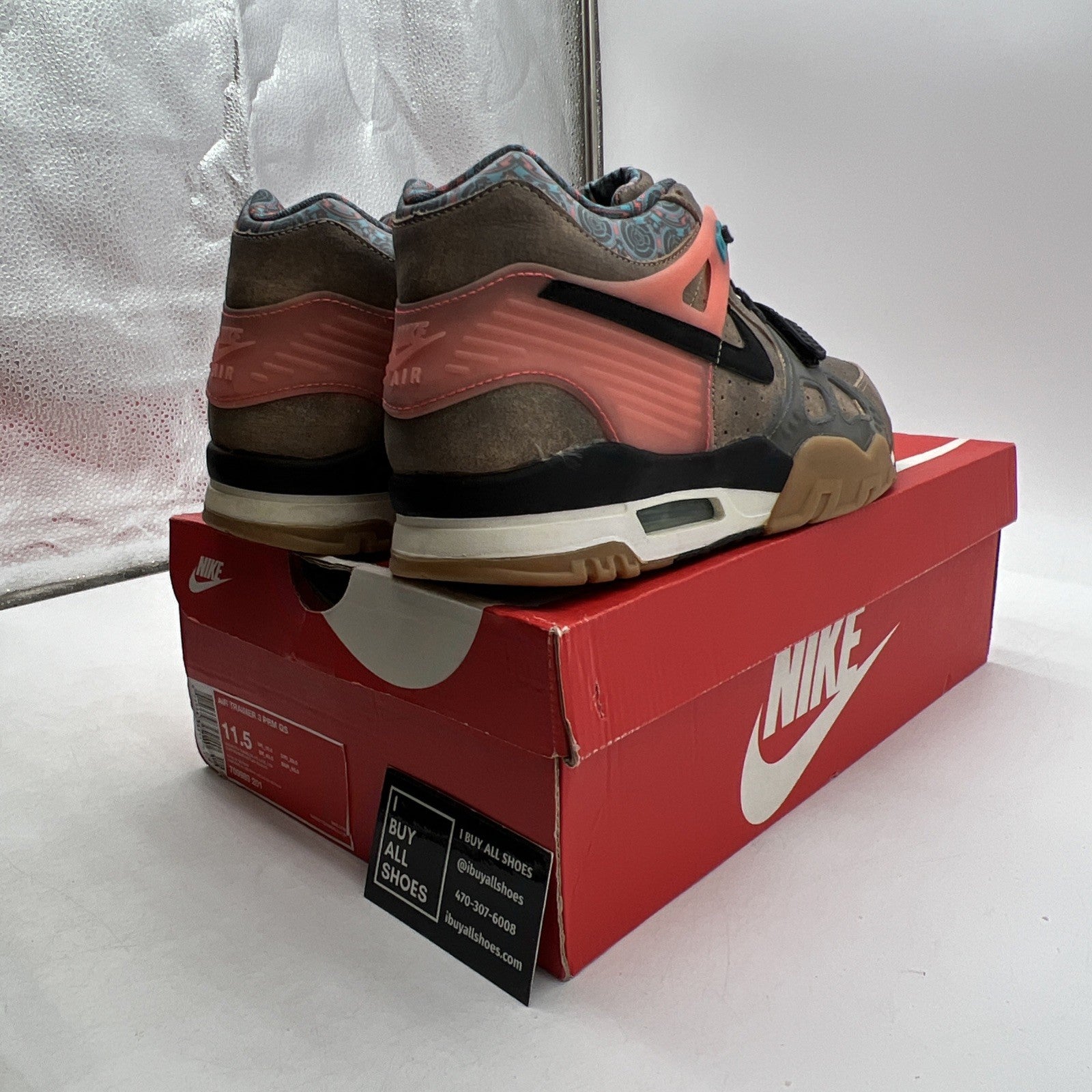 Size 11.5 - Nike Air Trainer 3 Premium Super Bowl (709989-201)