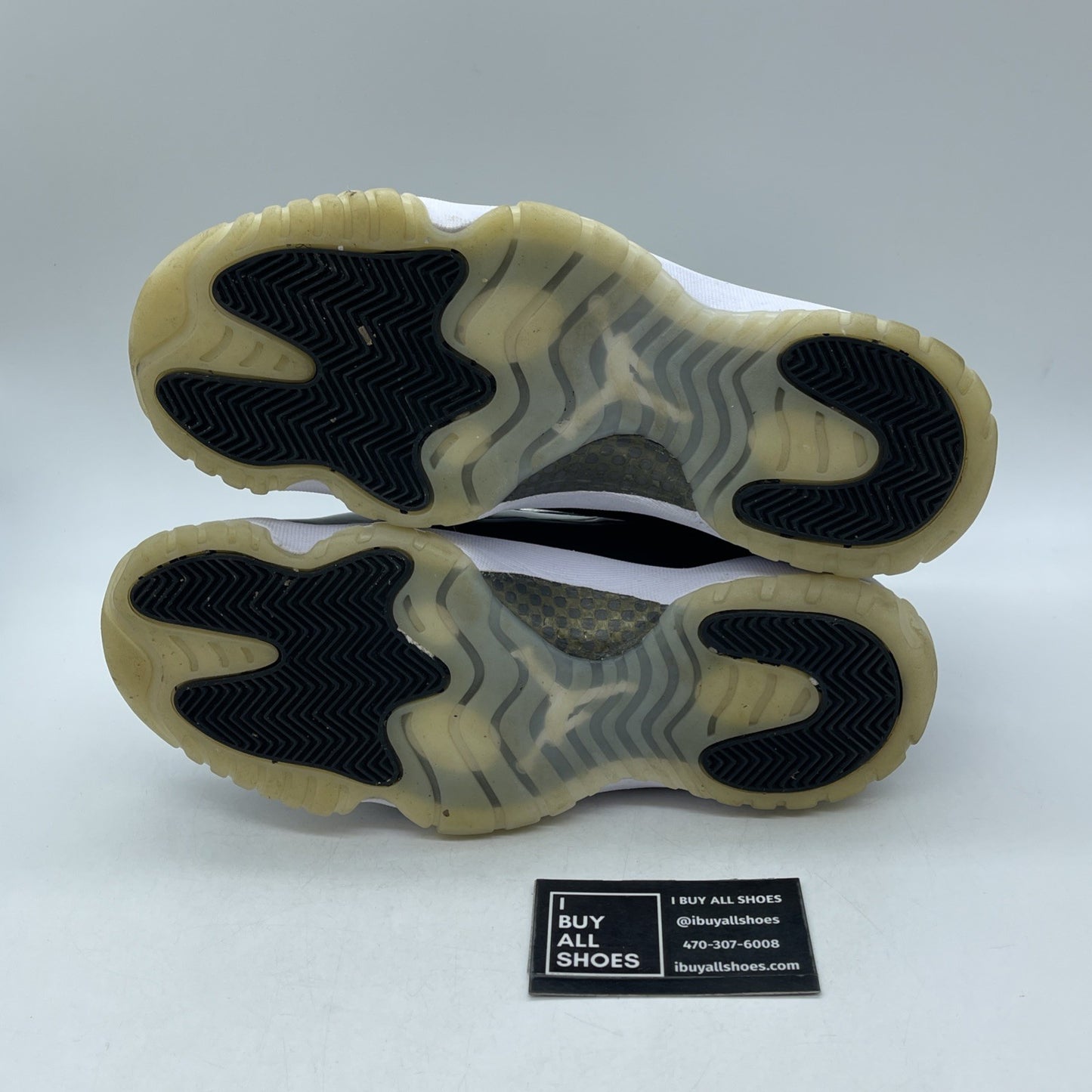 Size 9.5 - Air Jordan 11 Retro Mid Gratitude Defining Moments (CT8012-170)