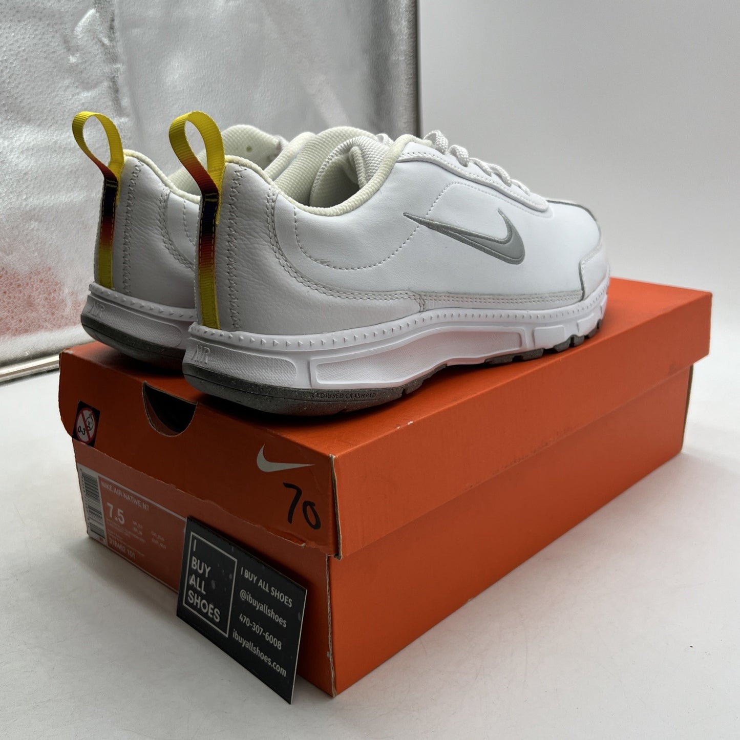 Size 7.5 - Nike Air Native N7 White Leather Shoes (318462-101)
