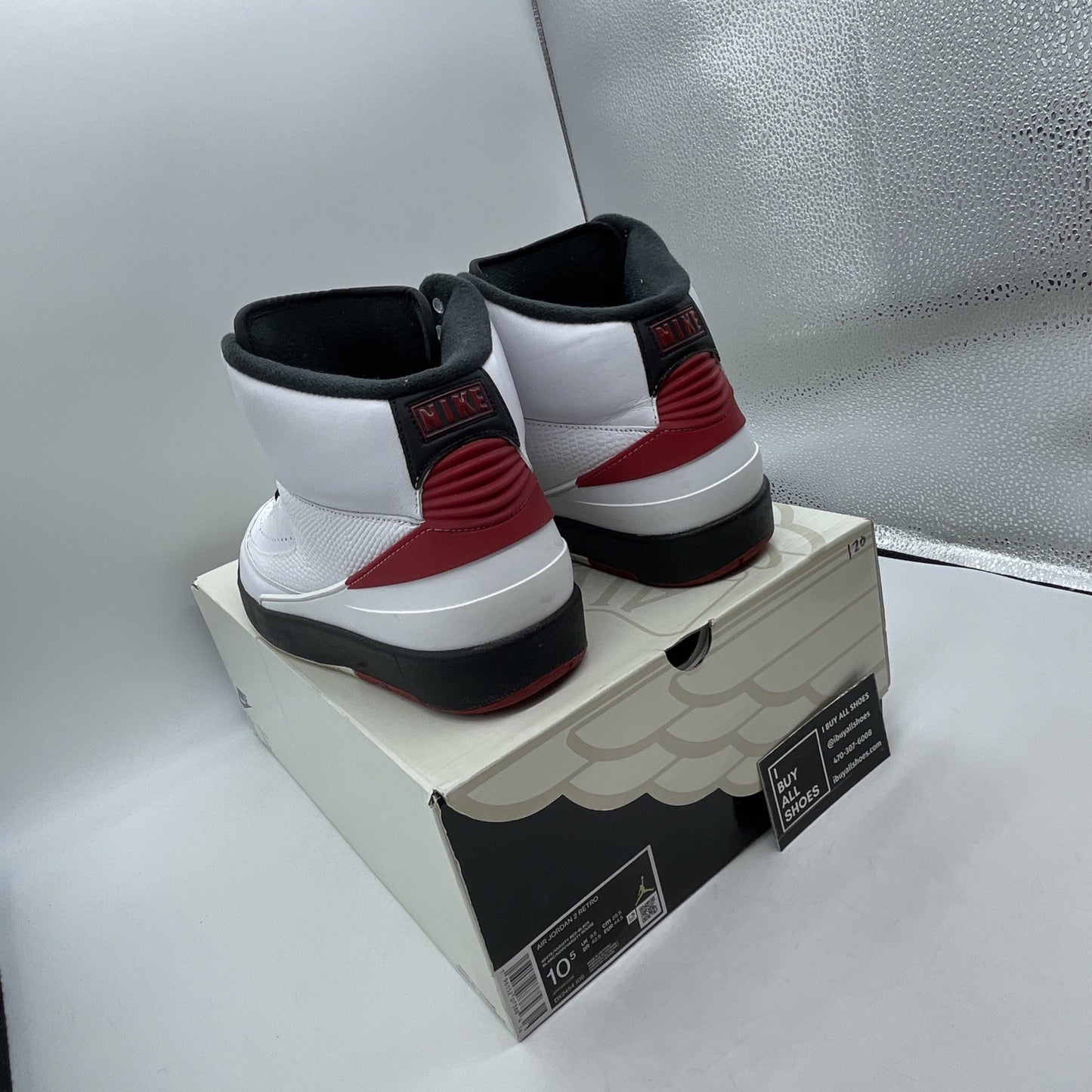 Size 10.5 - Air Jordan 2 Retro Mid Chicago (DX2454-106)