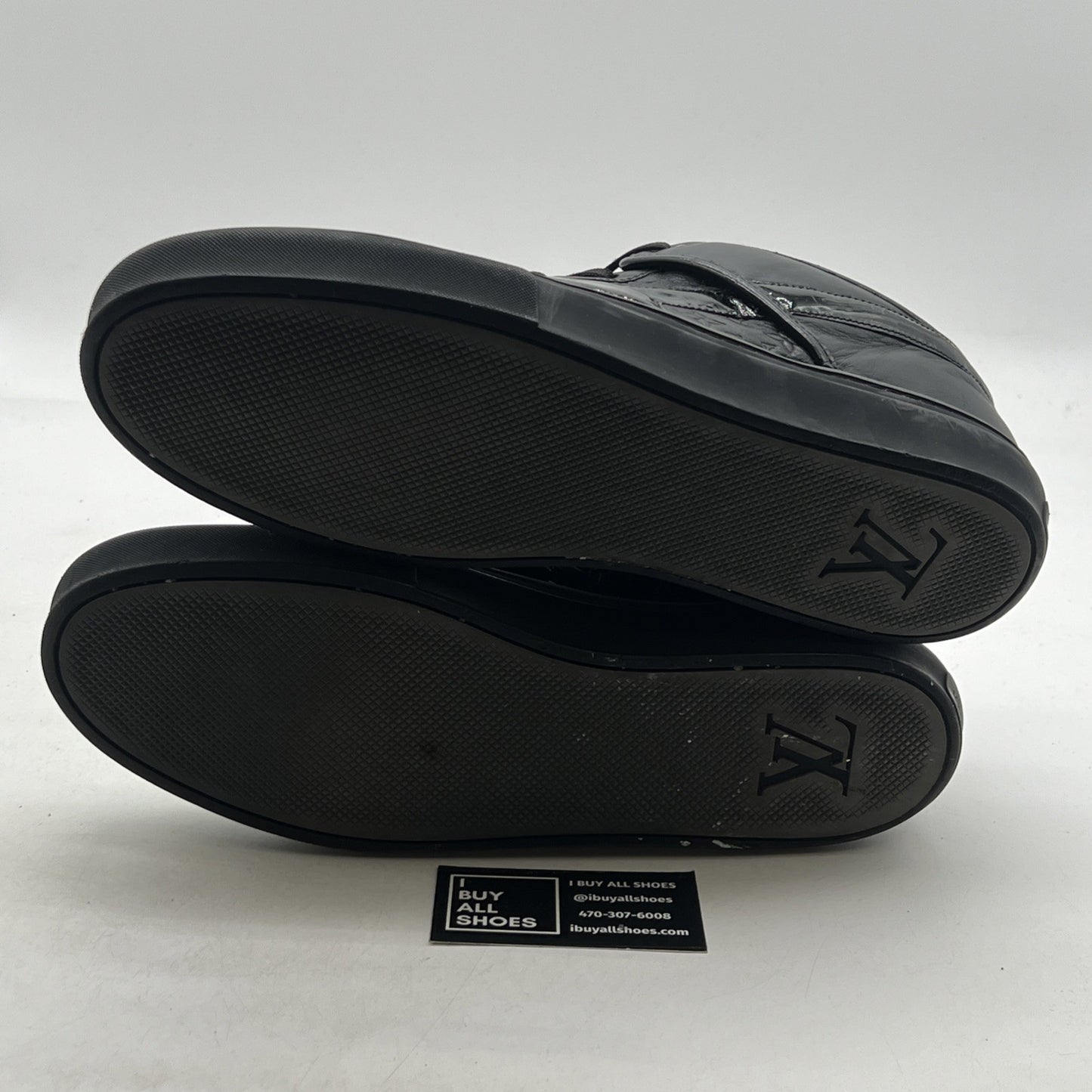Size 11LV - LOUIS VUITTON MEN'S TOWER BLACK LEATHER LOW TOP "LV" IMPRINT