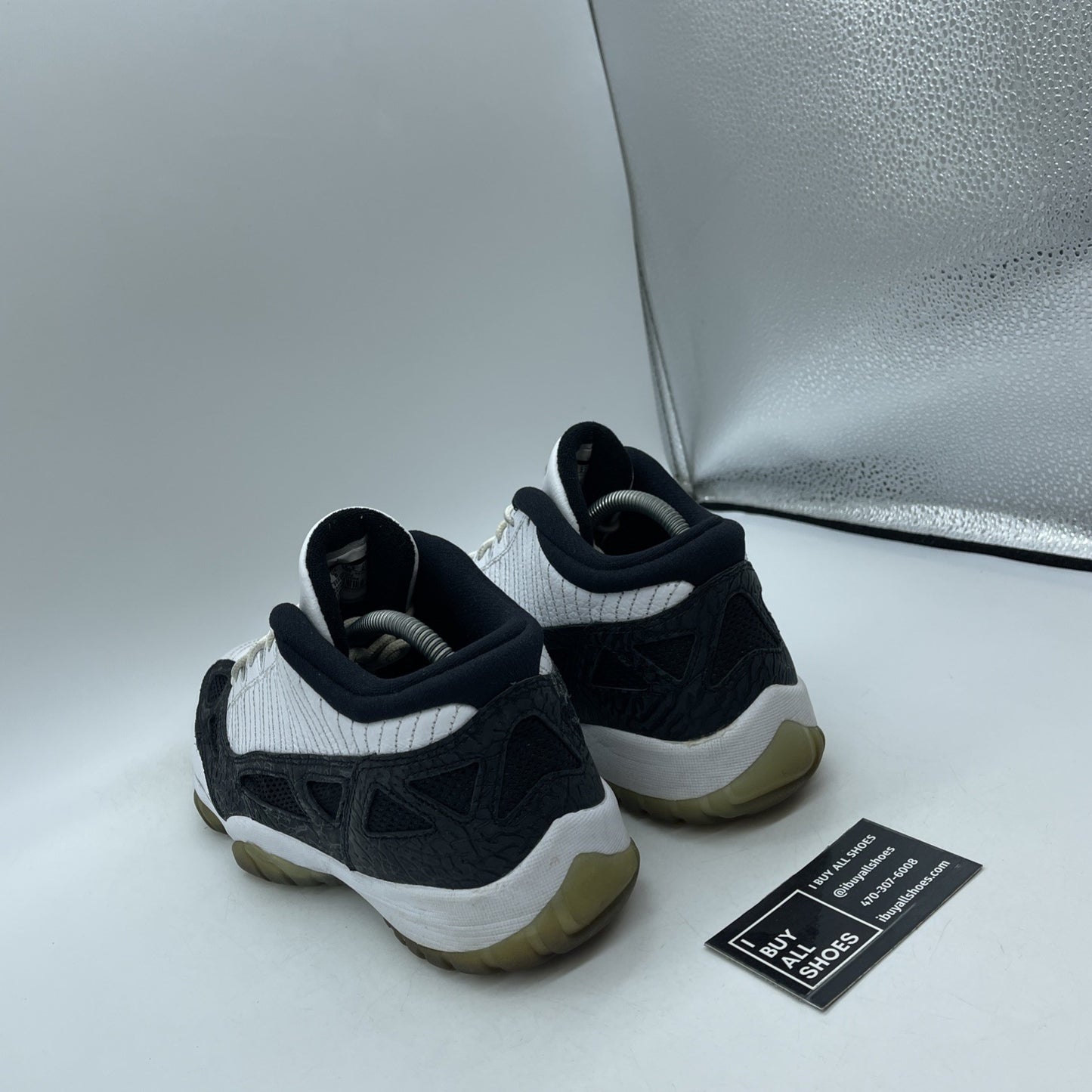 Size 9 - Air Jordan 11 Retro IE Low White Black (306008-100)