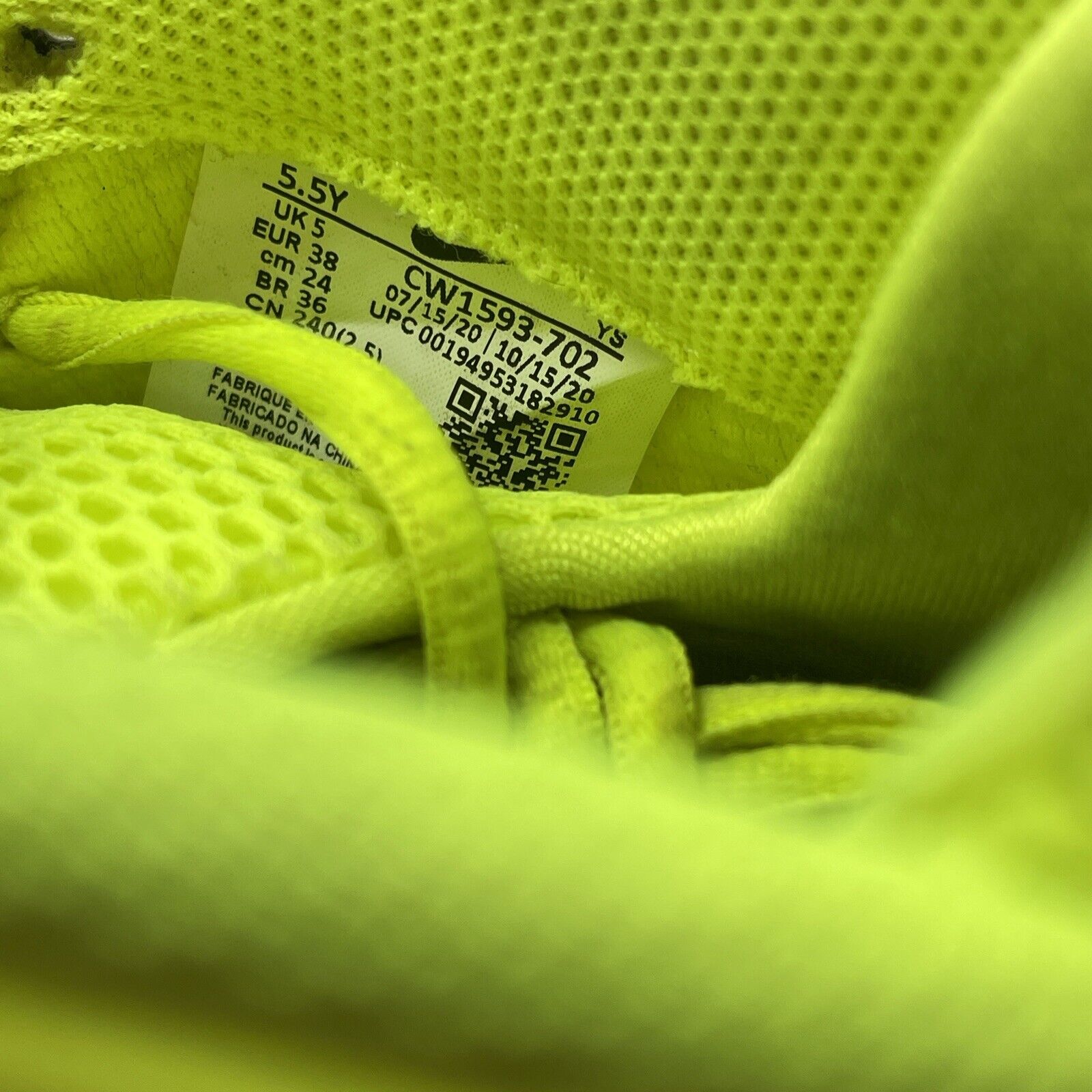 Size 6 (GS) - Nike Little Posite One Mid Volt Neon Green Black (CW1593-702)
