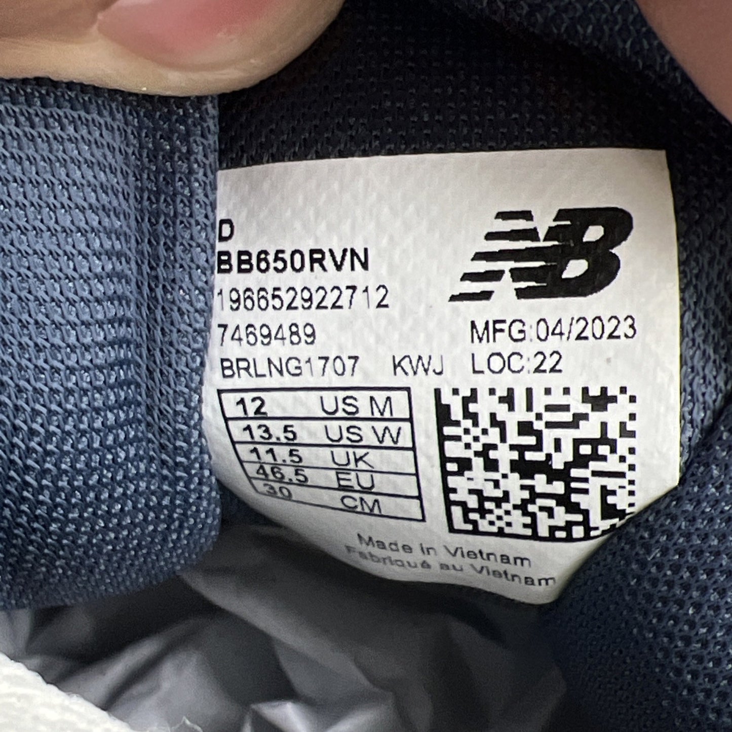 Size 12 - NEW BALANCE 650R SEA SALT NAVY MEN'S SHOES (BB650RVN)